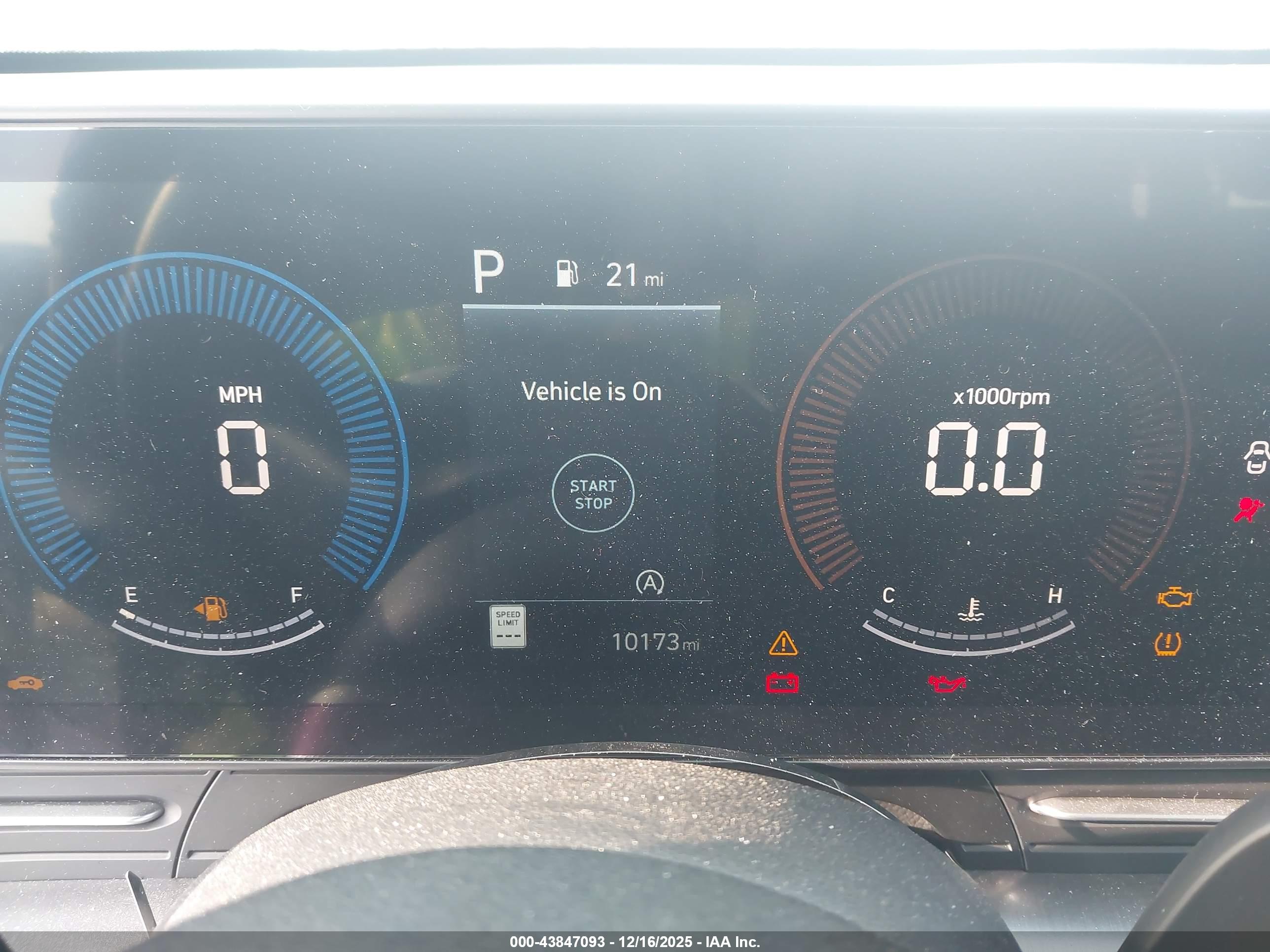 HYUNDAI KONA image 7