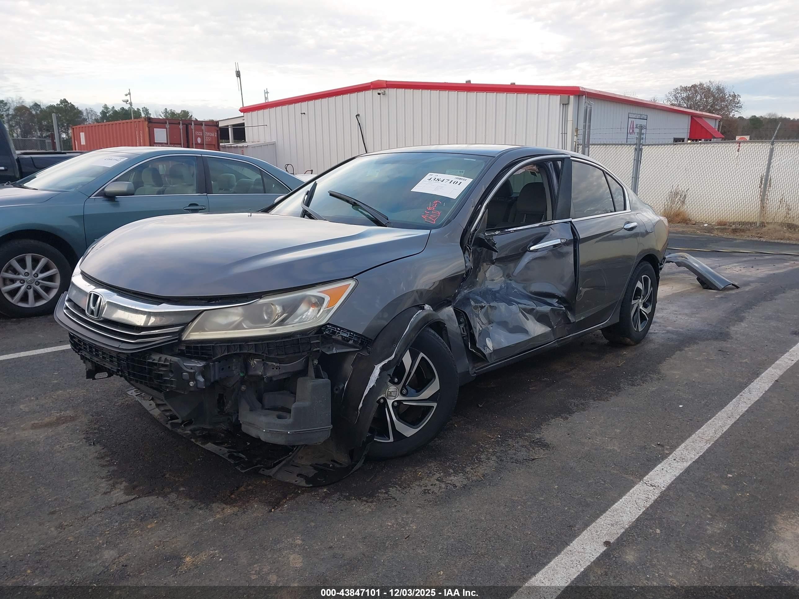 HONDA ACCORD image 2