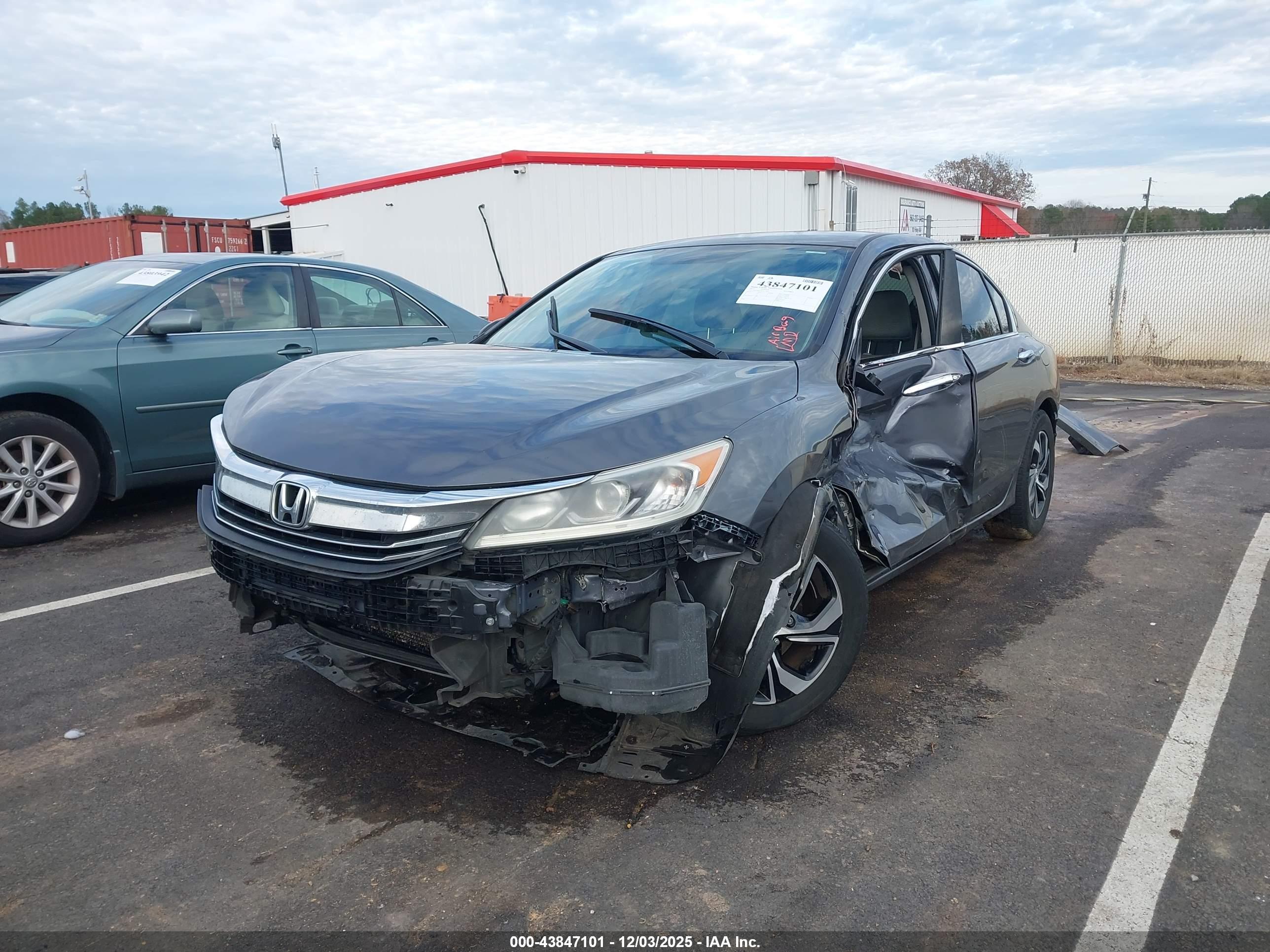 HONDA ACCORD image 6