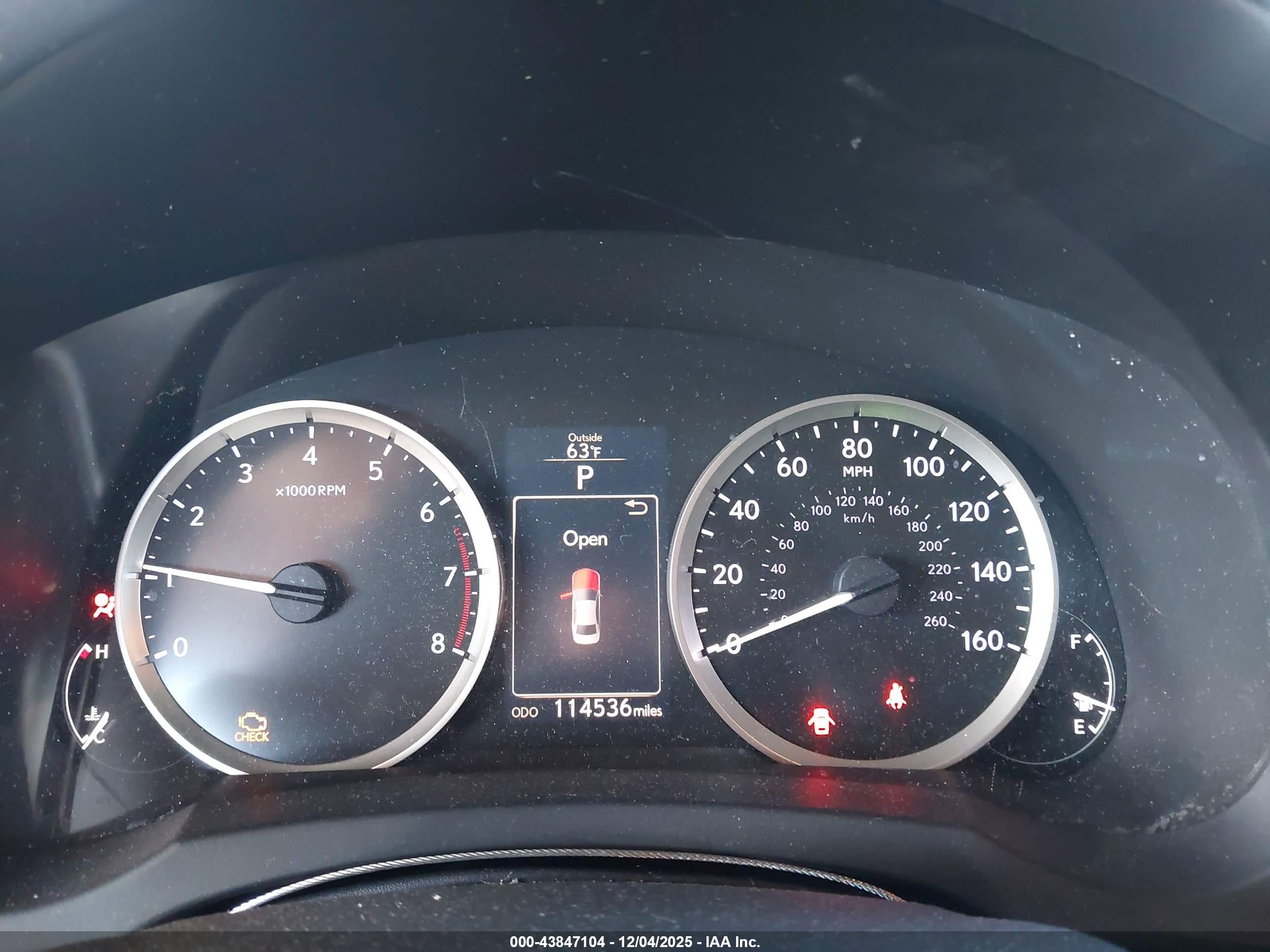 LEXUS IS image 7