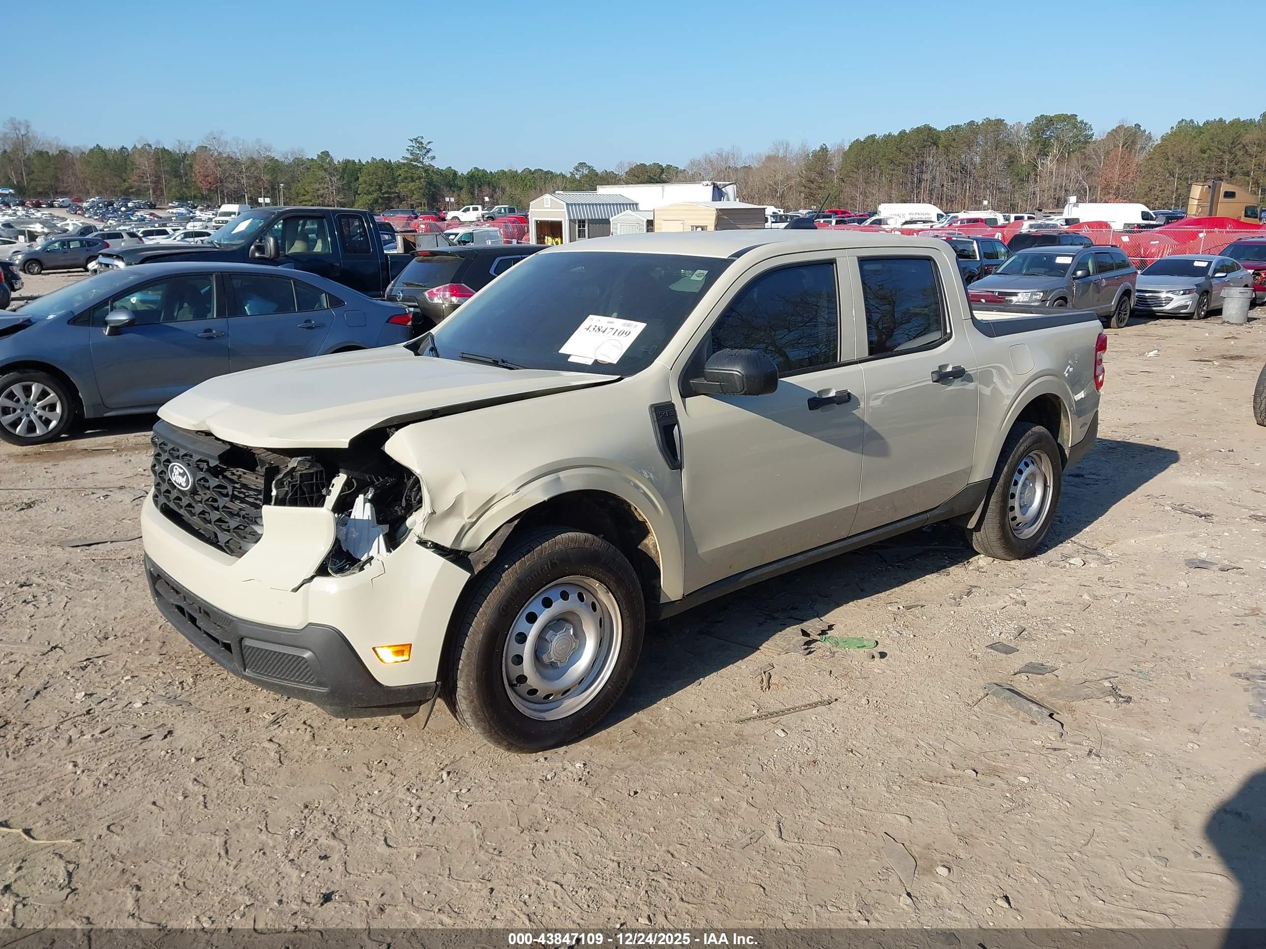FORD MAVERICK image 2
