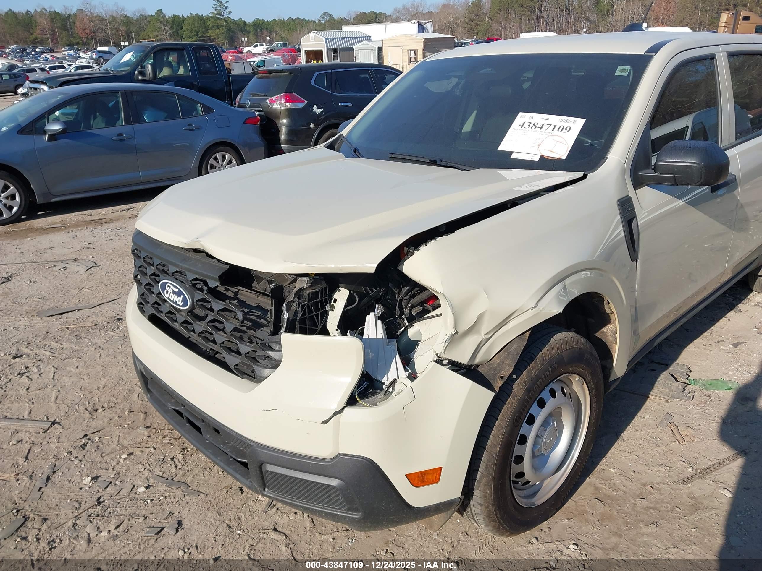FORD MAVERICK image 6