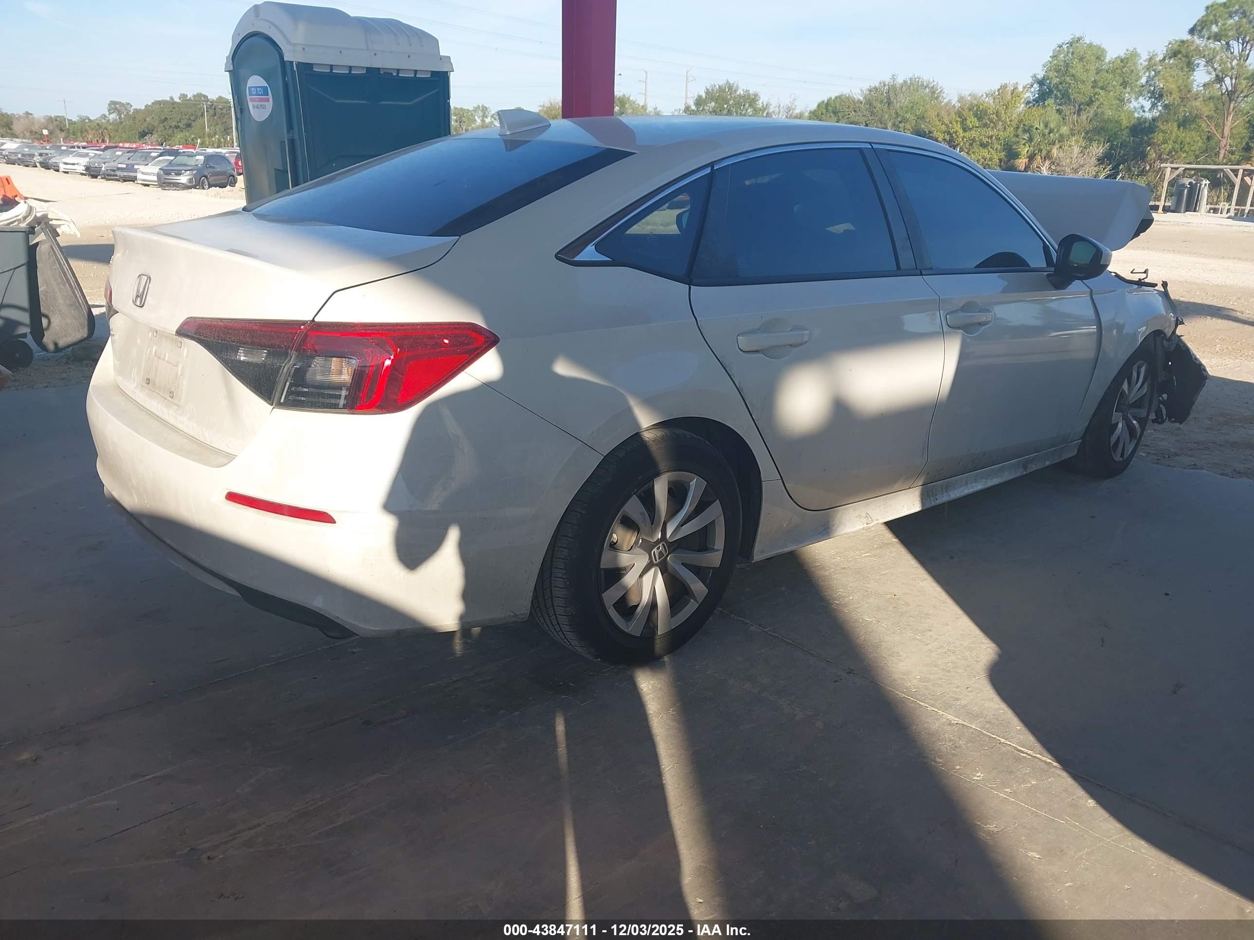 HONDA CIVIC image 4