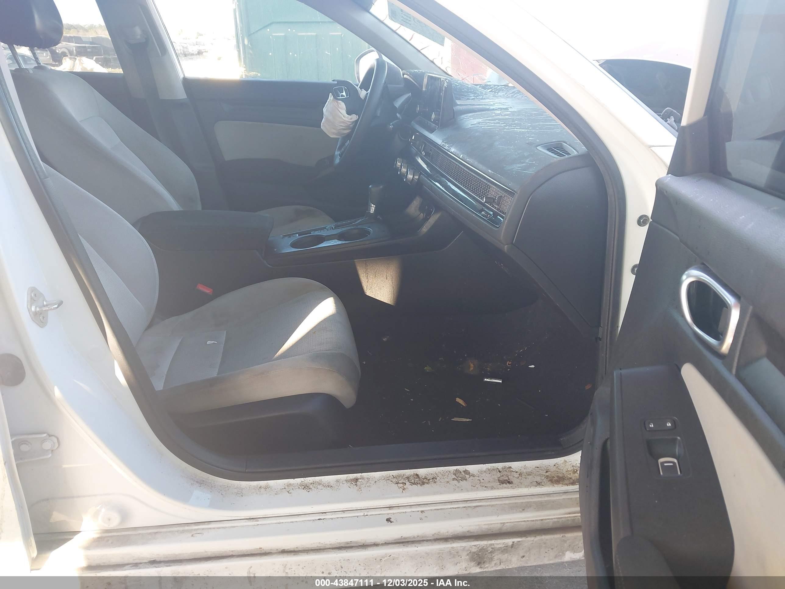 HONDA CIVIC image 5