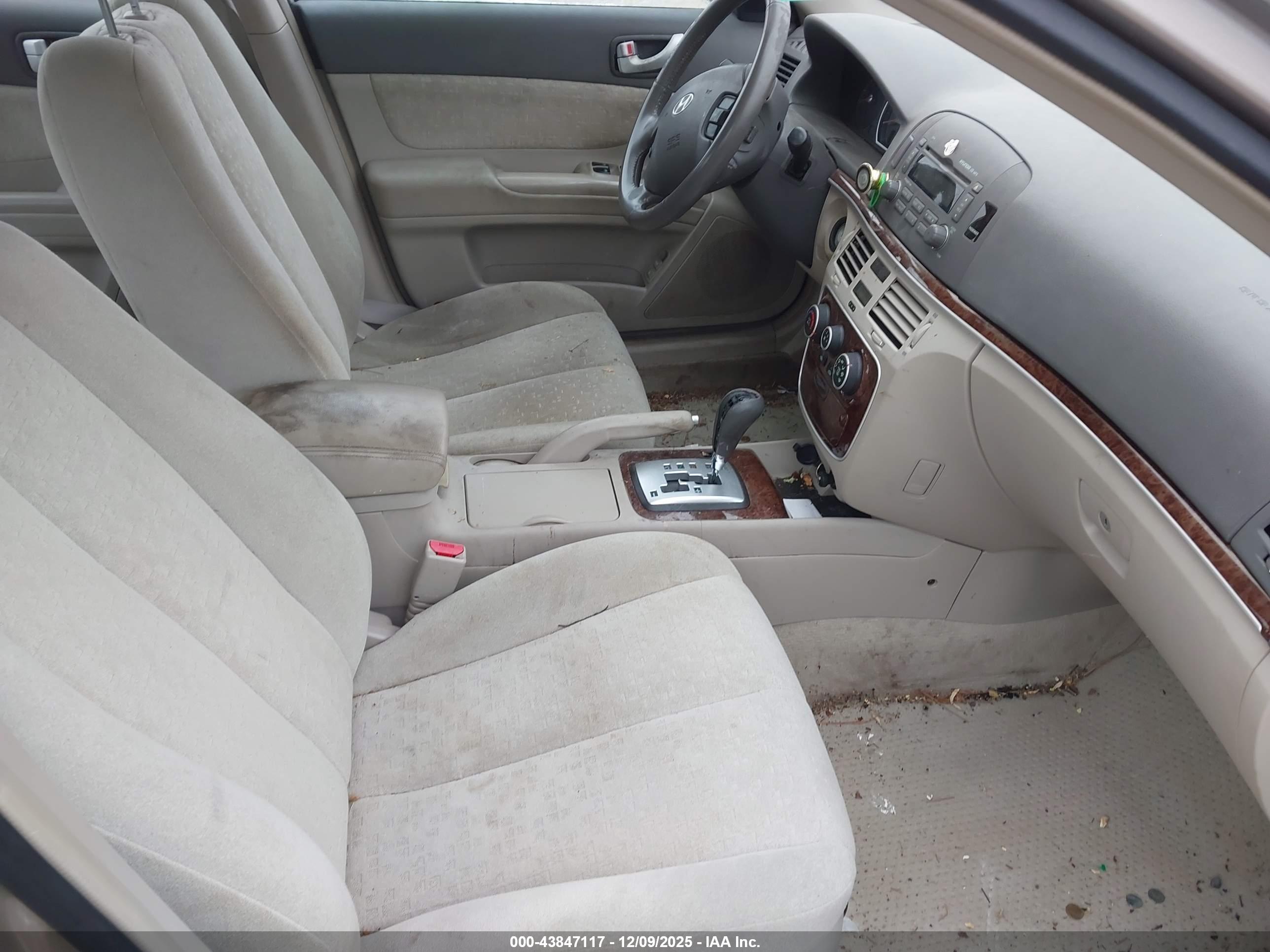 HYUNDAI SONATA image 5