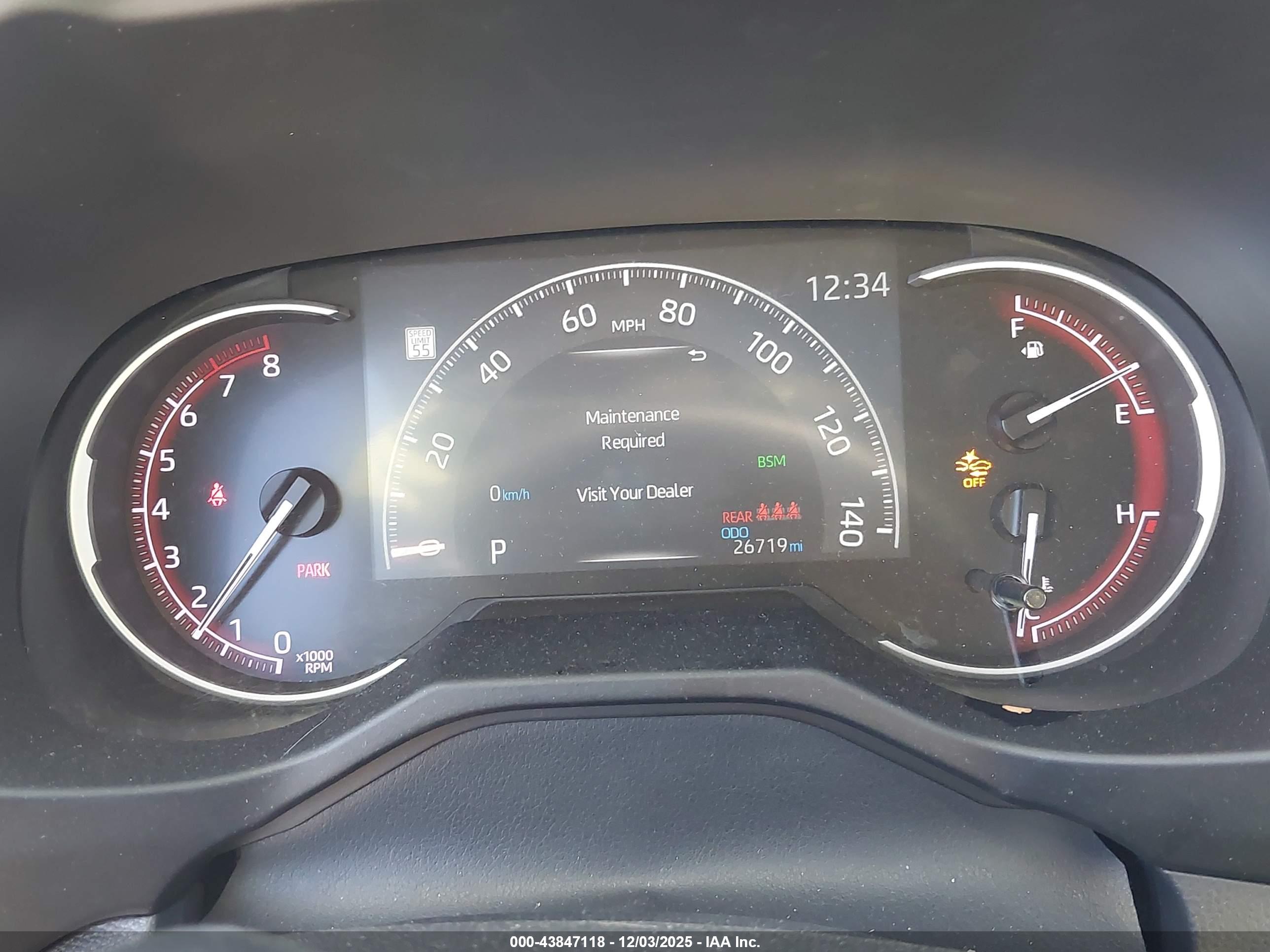 TOYOTA RAV4 image 7