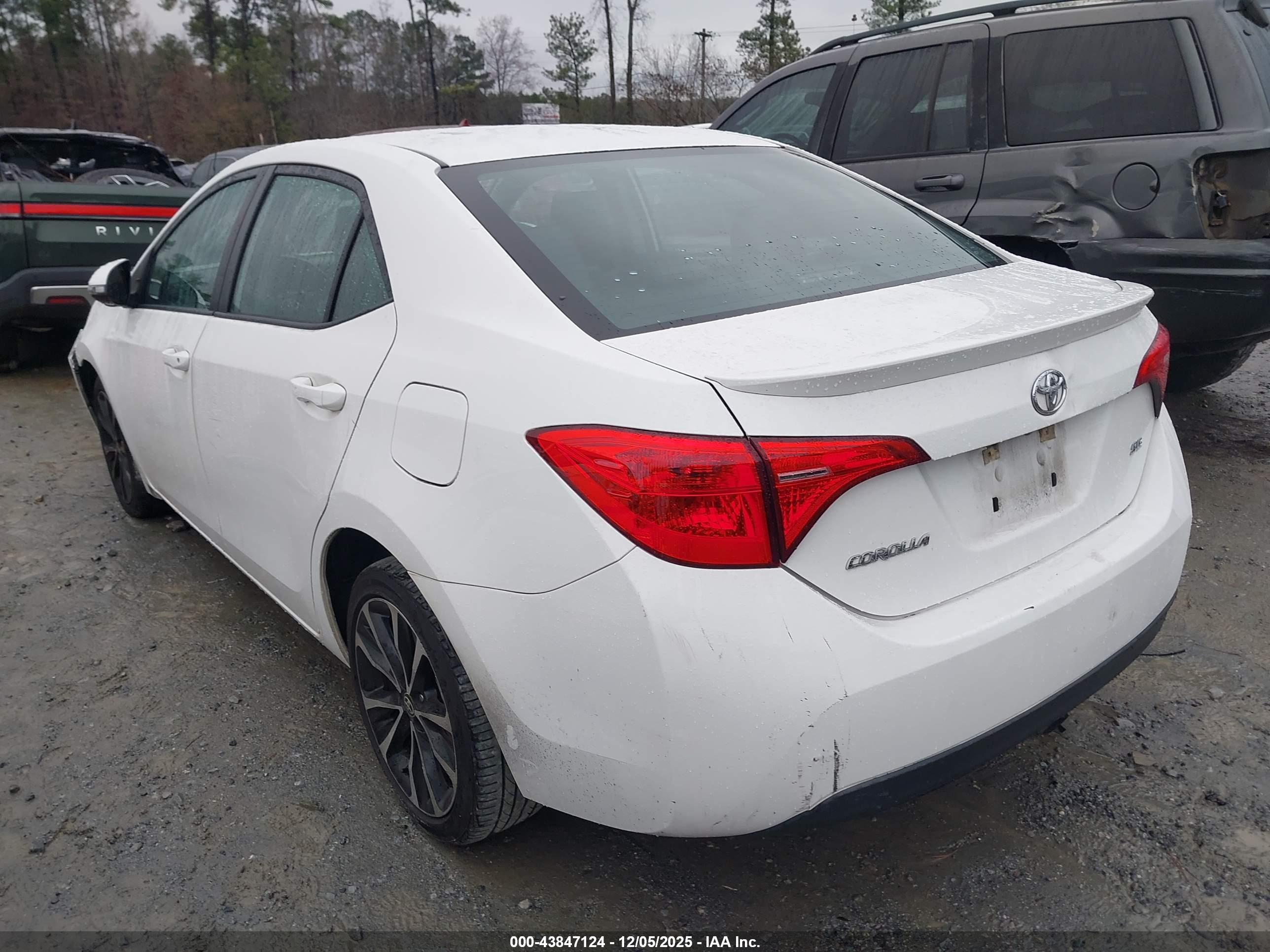 TOYOTA COROLLA image 3