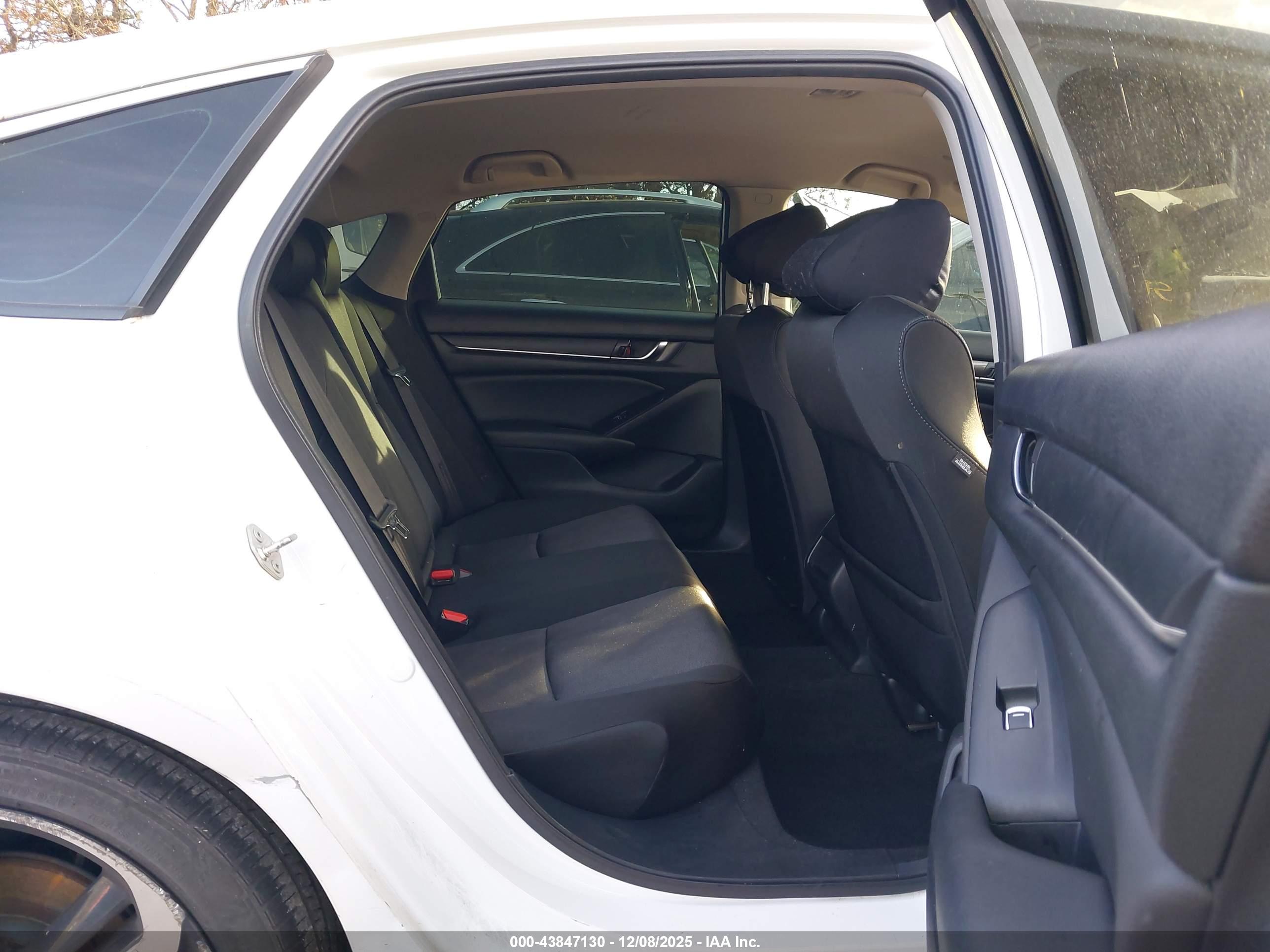 HONDA ACCORD image 8