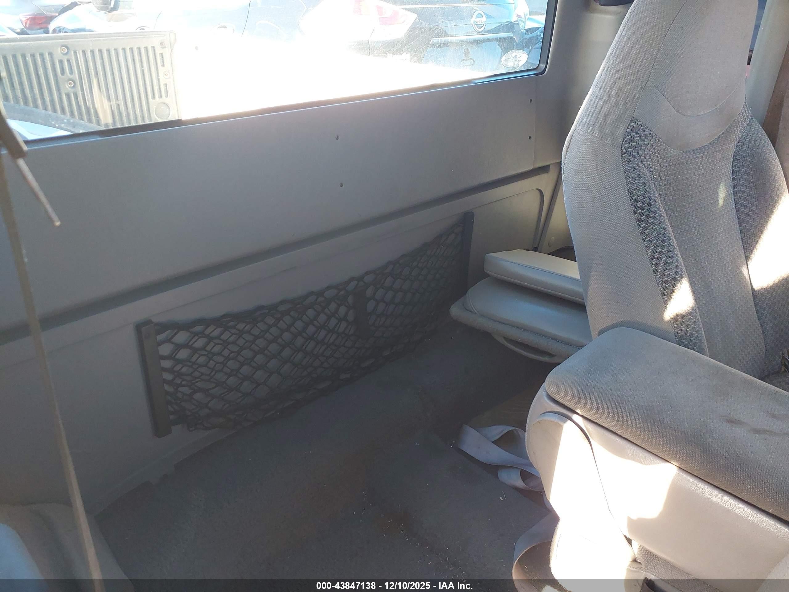 FORD RANGER image 8