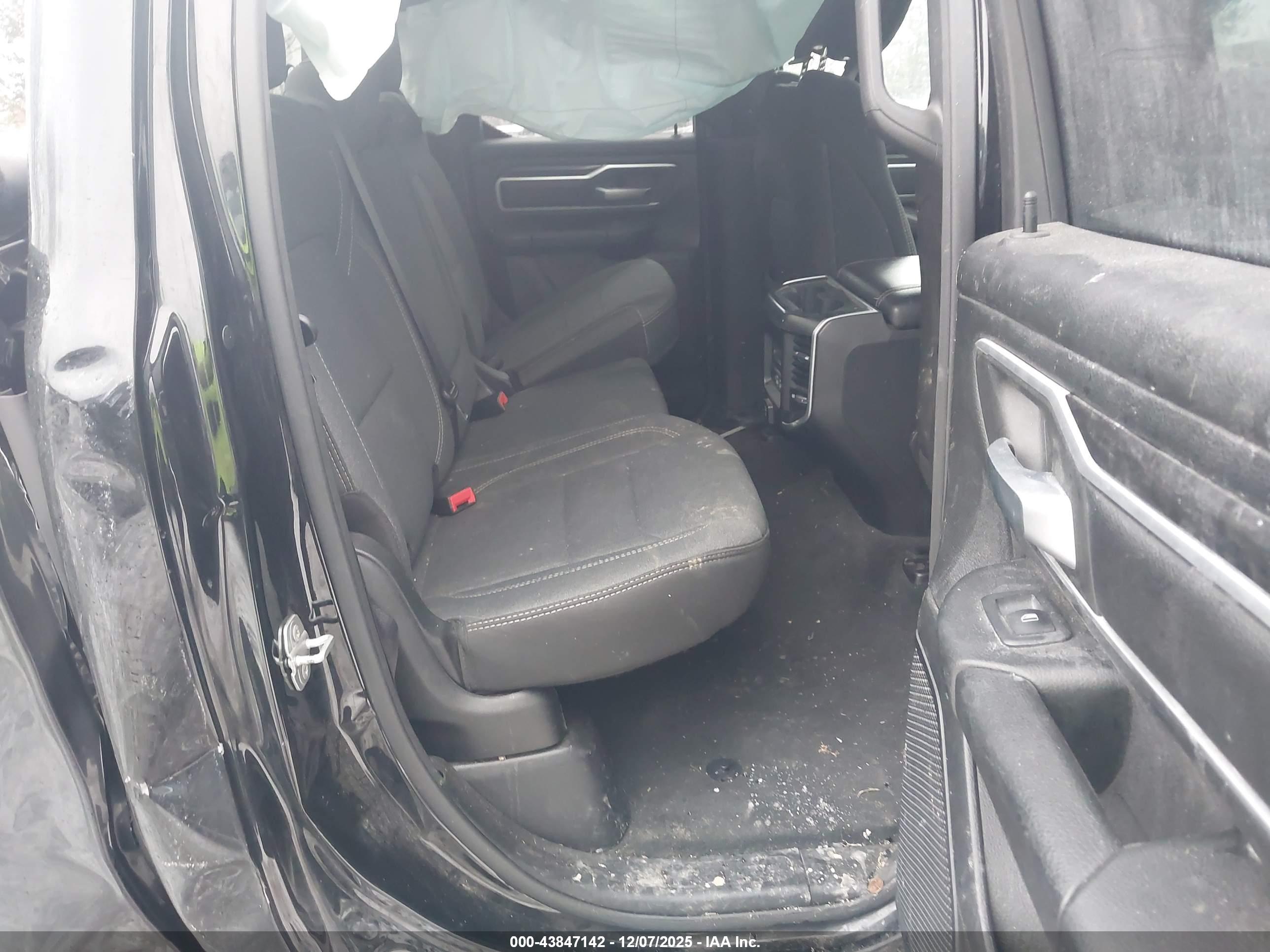 RAM 1500 image 8