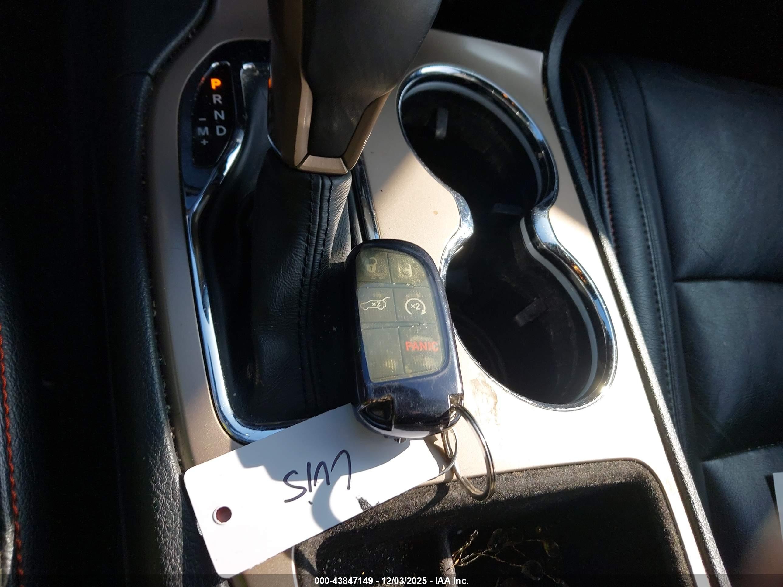JEEP GRAND image 11