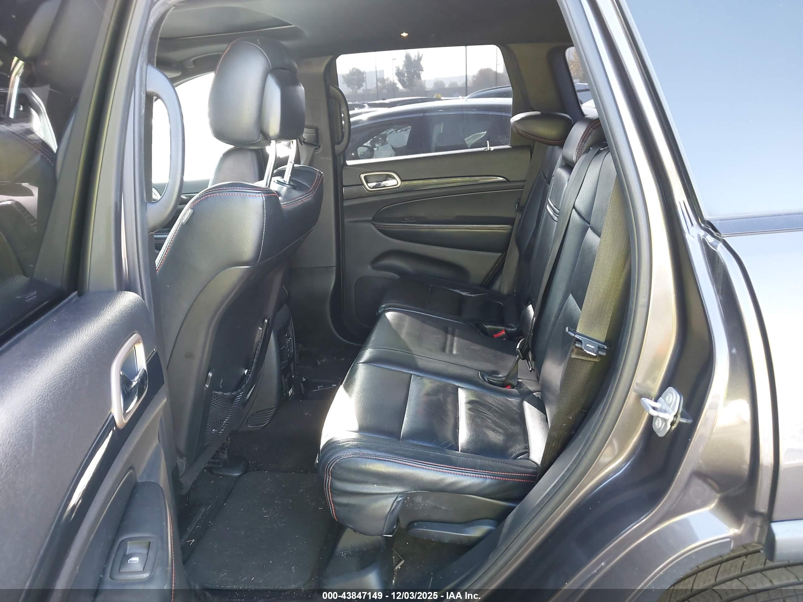 JEEP GRAND image 8