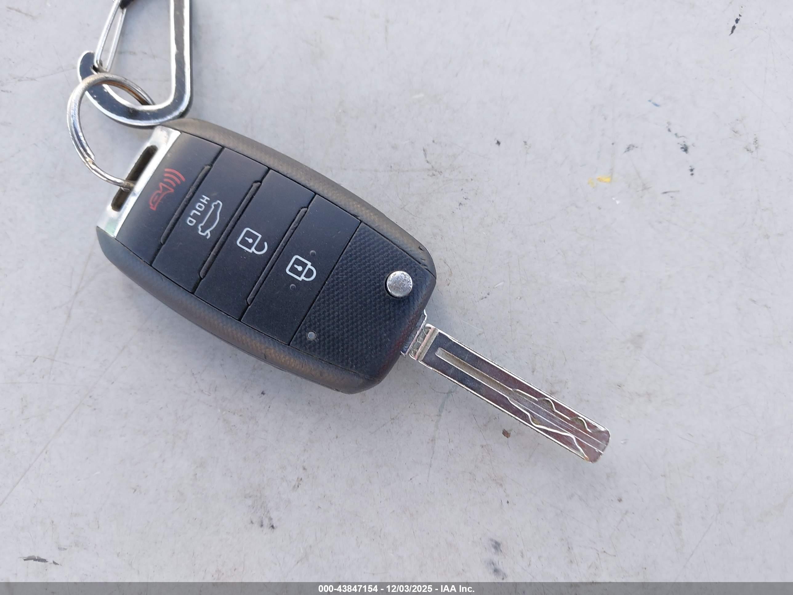 KIA RIO image 11