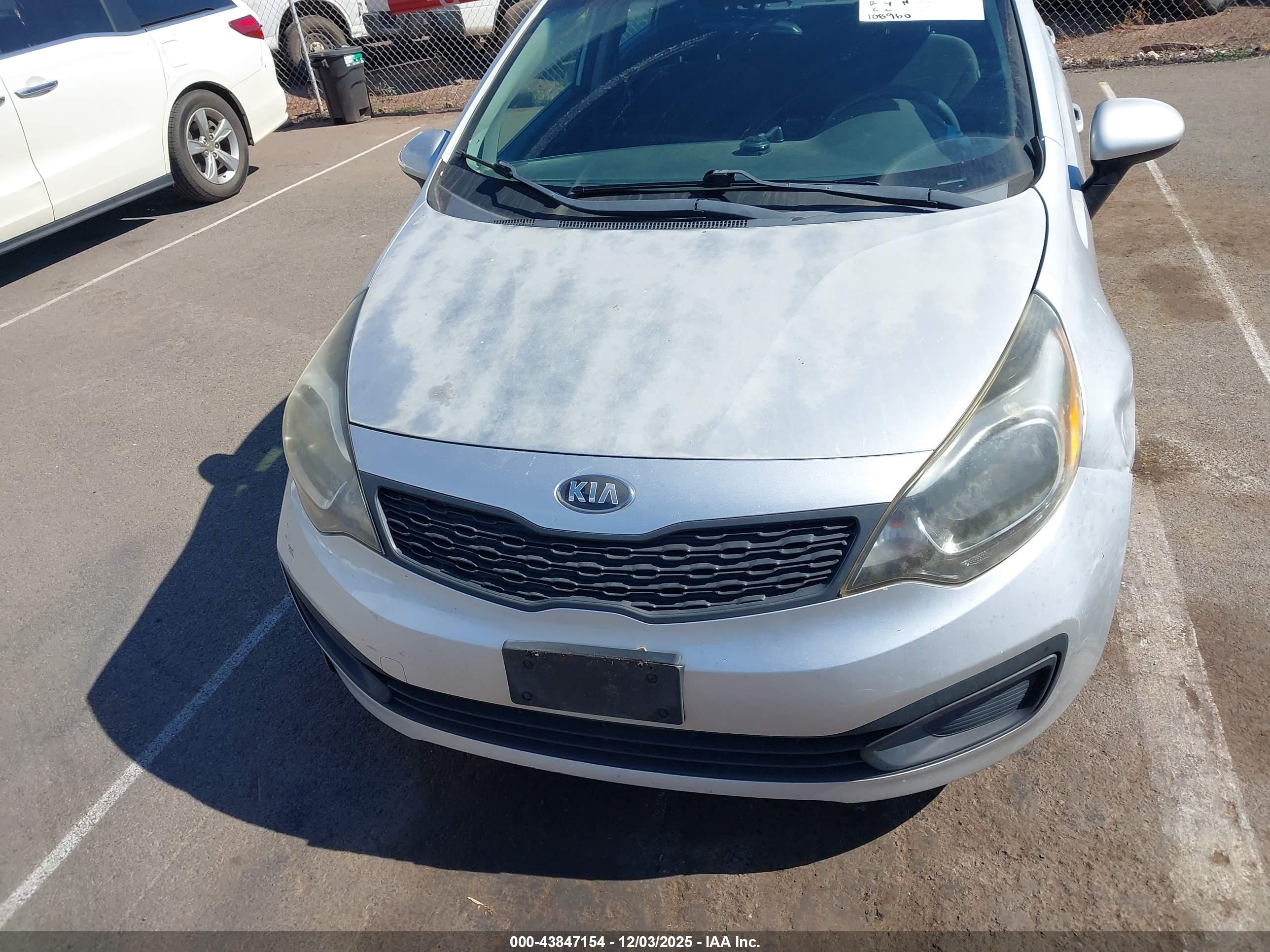 KIA RIO image 6
