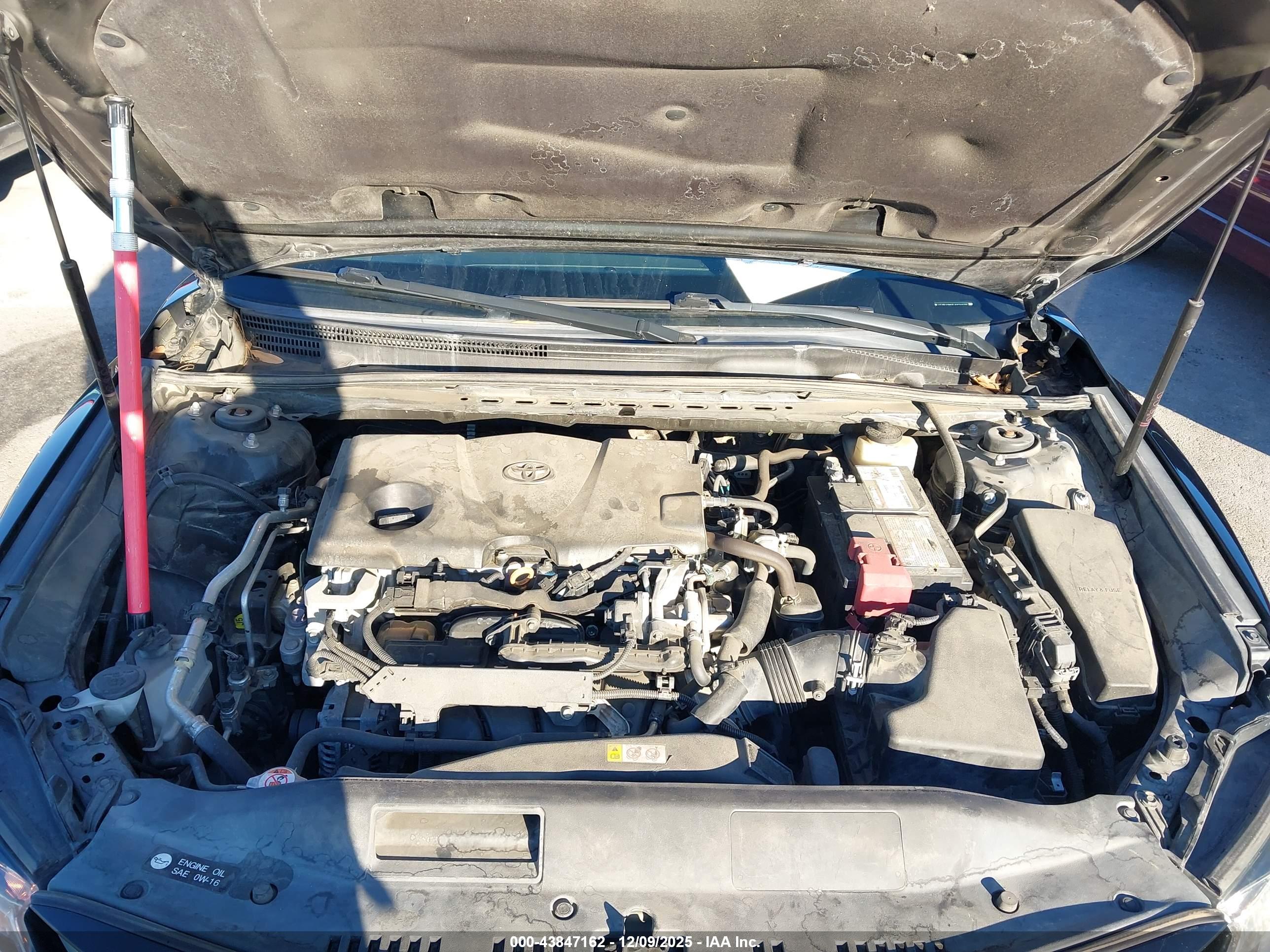 TOYOTA CAMRY image 10