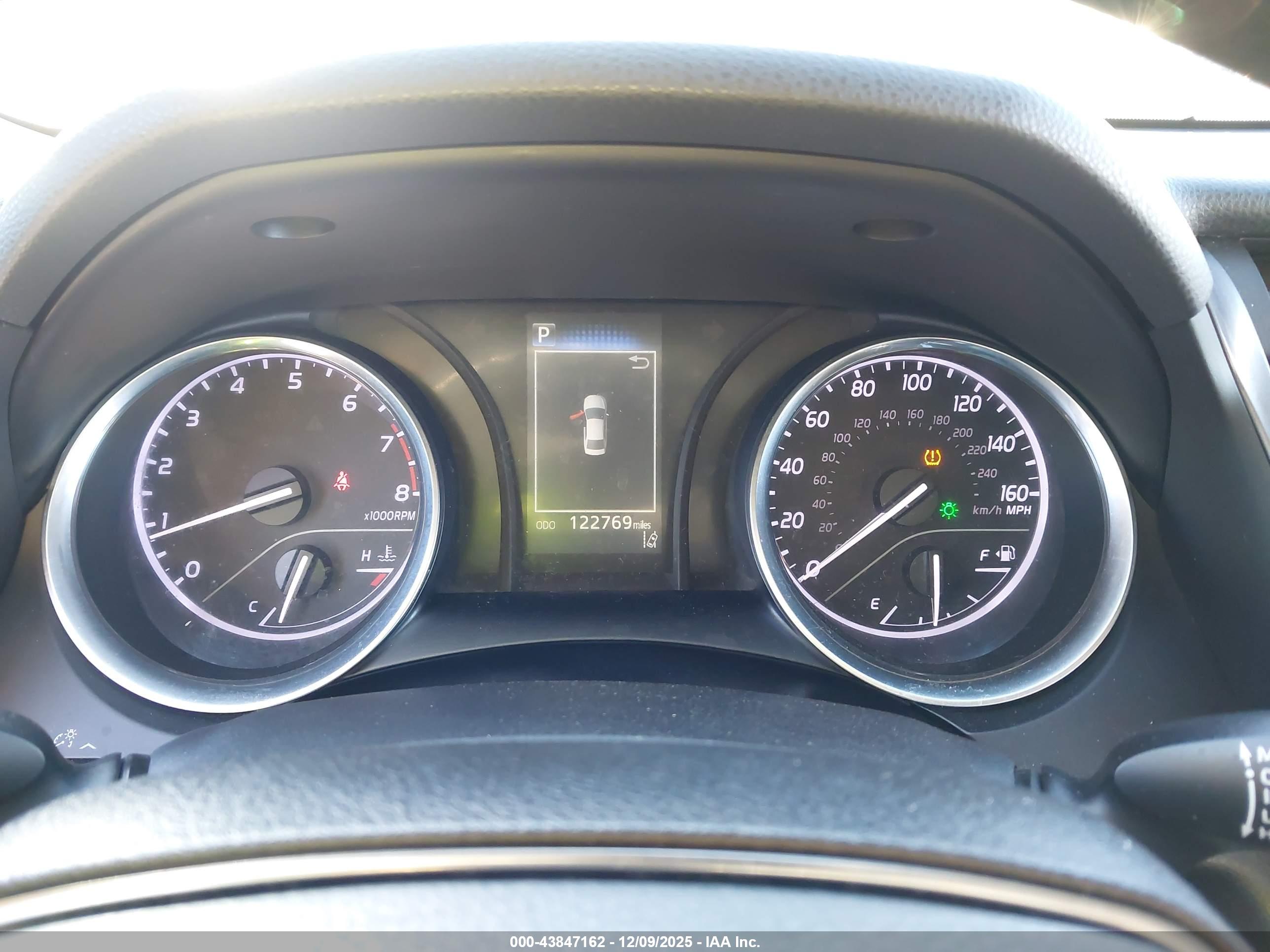 TOYOTA CAMRY image 7