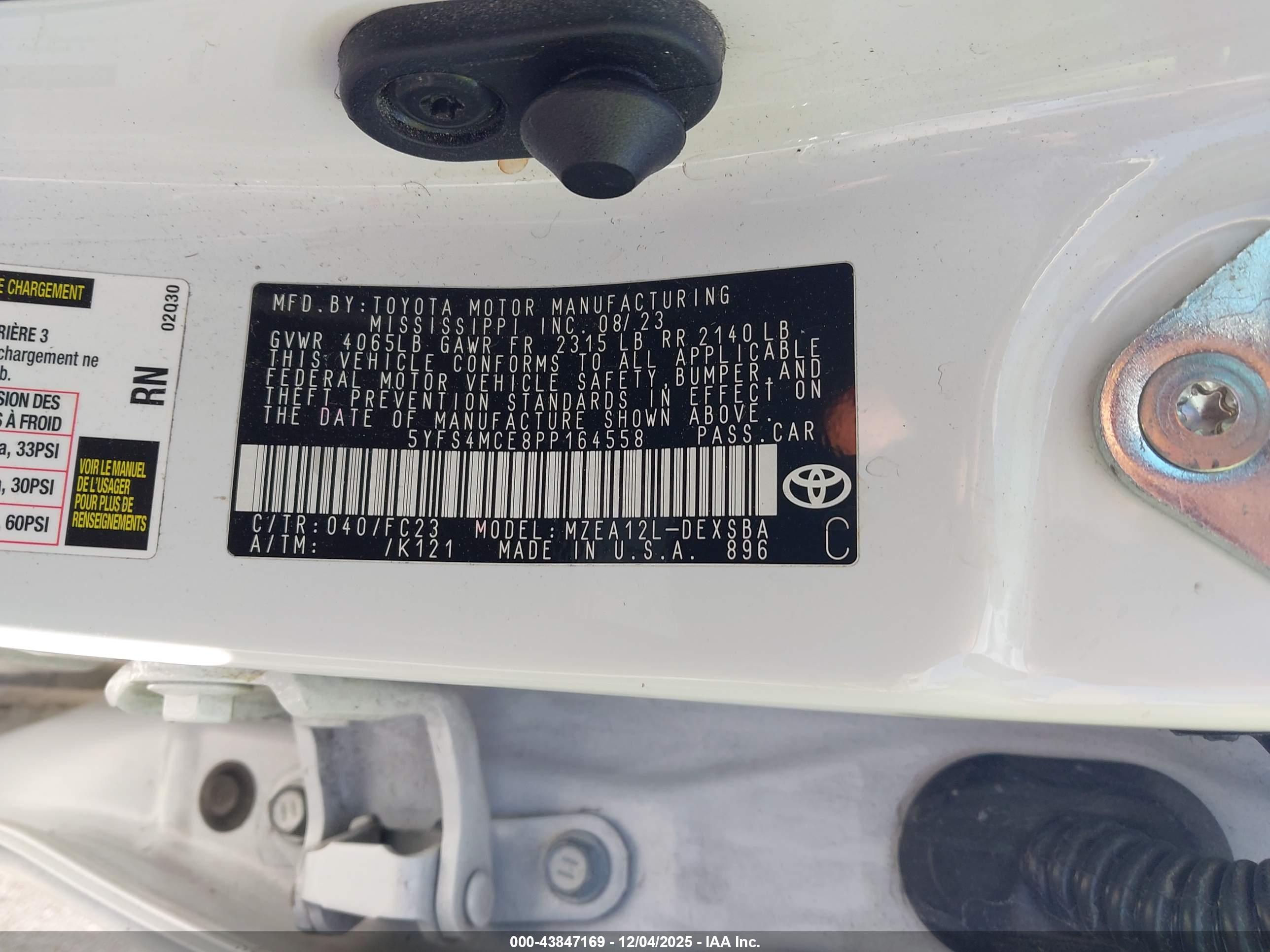TOYOTA COROLLA image 9