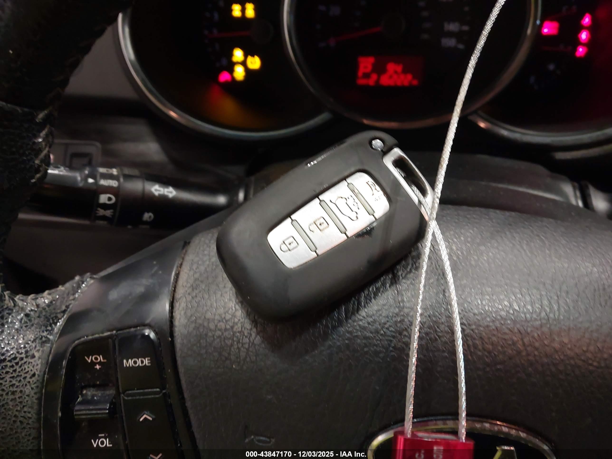 KIA SORENTO image 11
