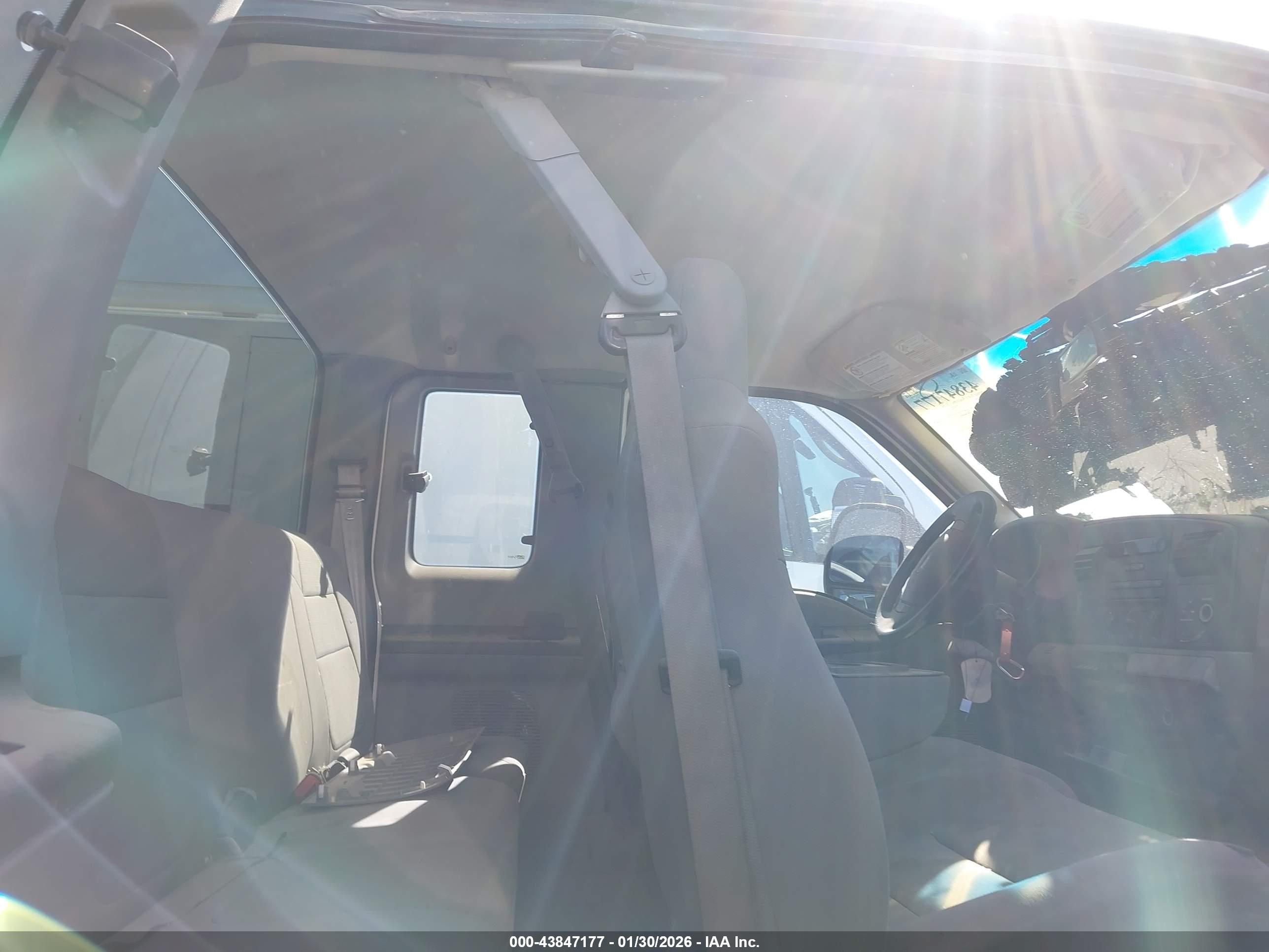 FORD F-250 image 8