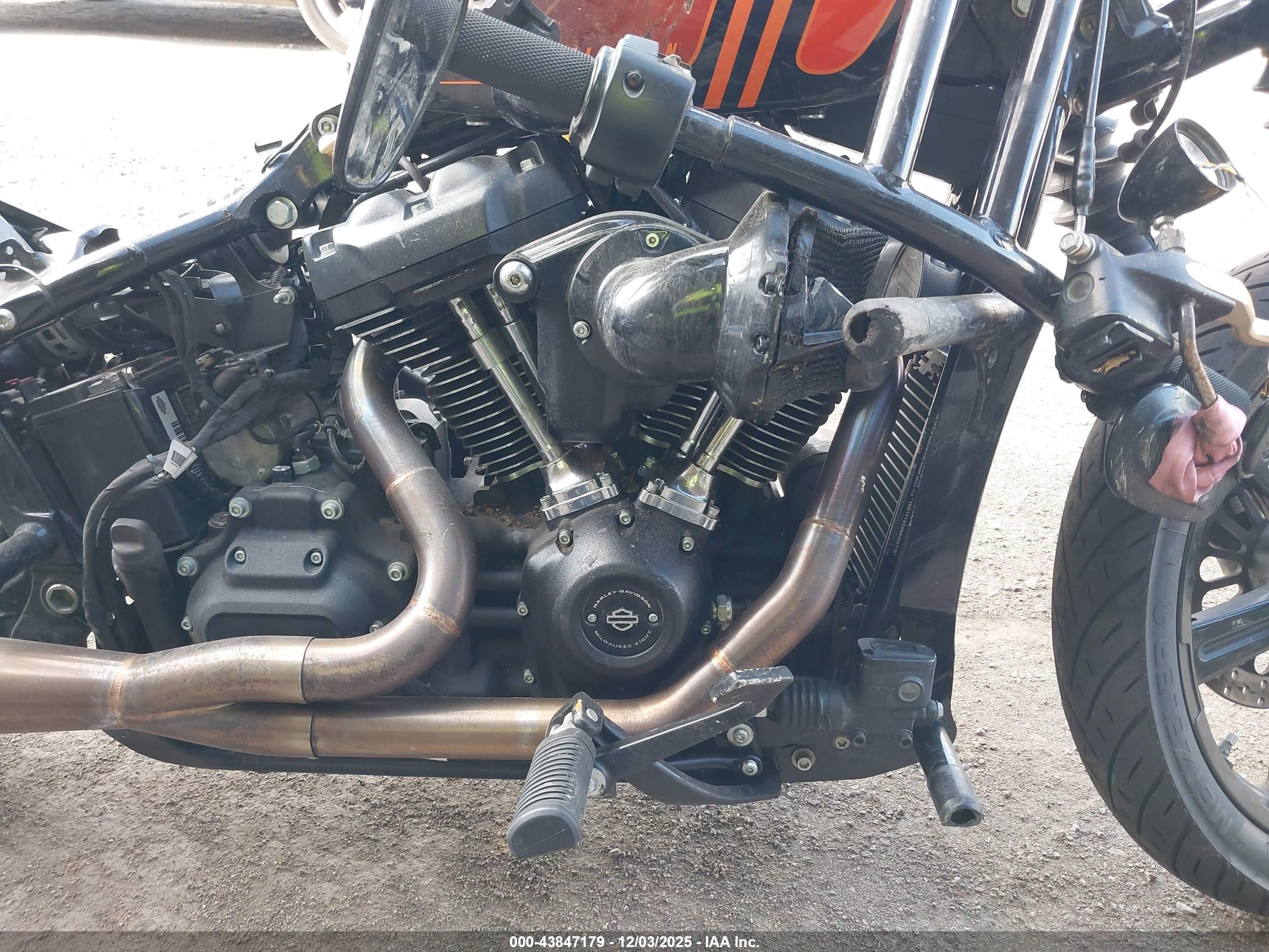 HARLEY-DAVIDSON FXBBS image 8