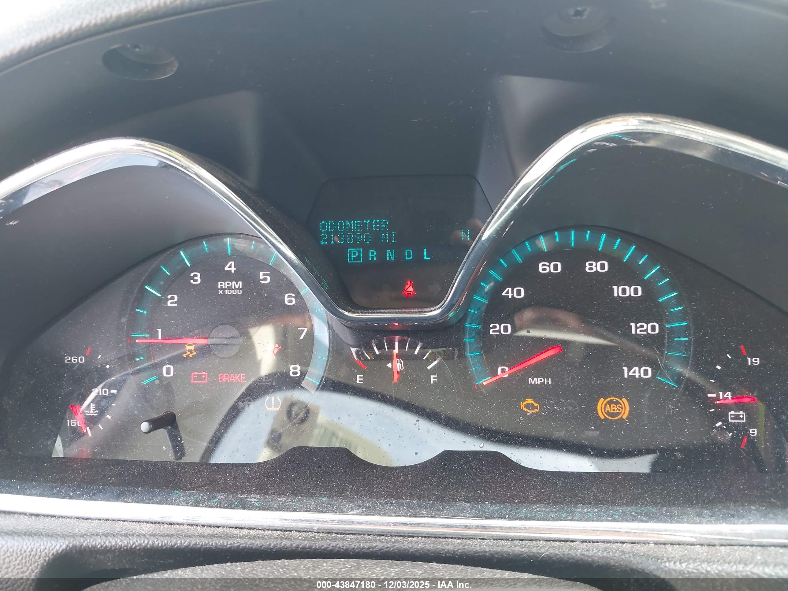 CHEVROLET TRAVERSE image 7