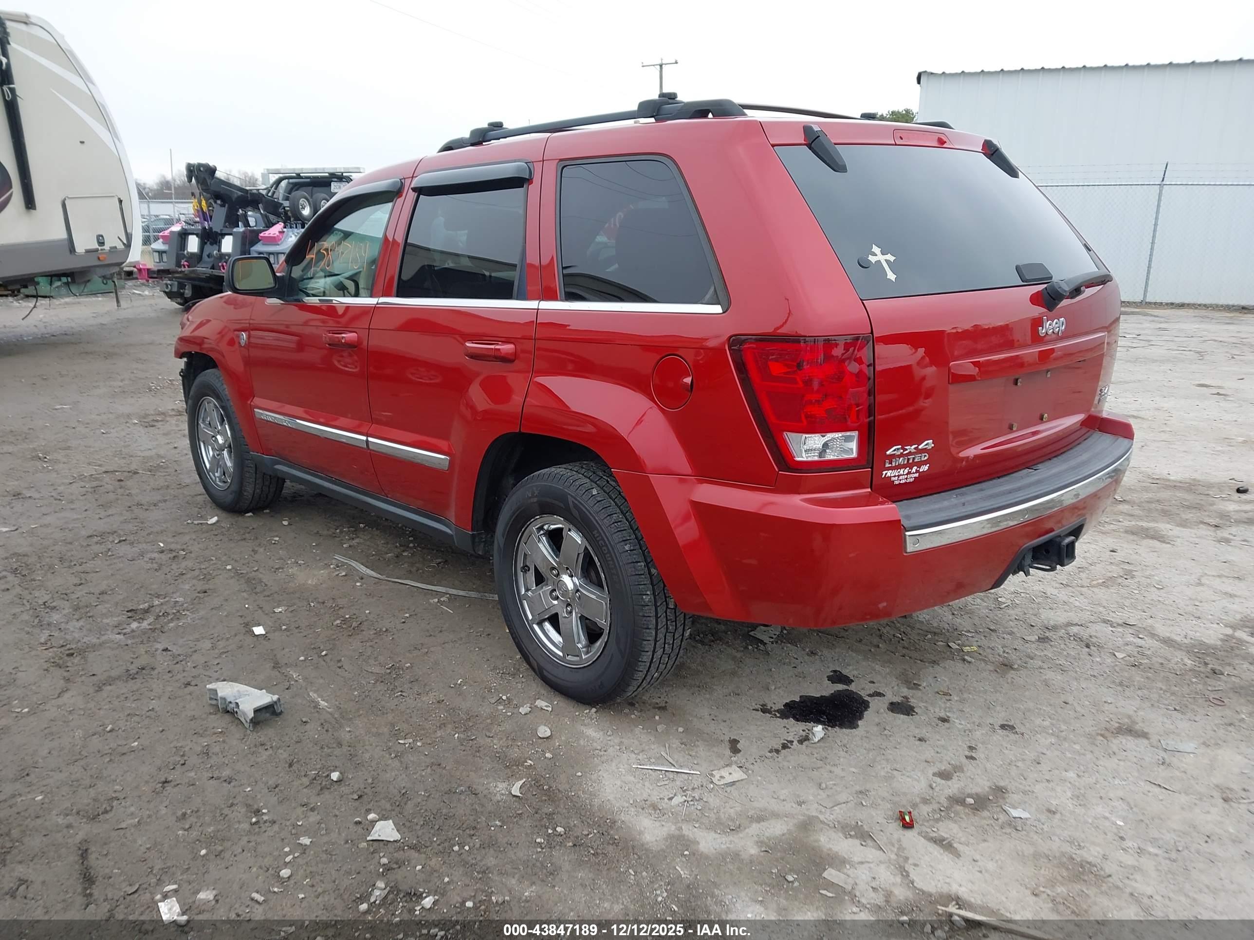 JEEP GRAND image 3
