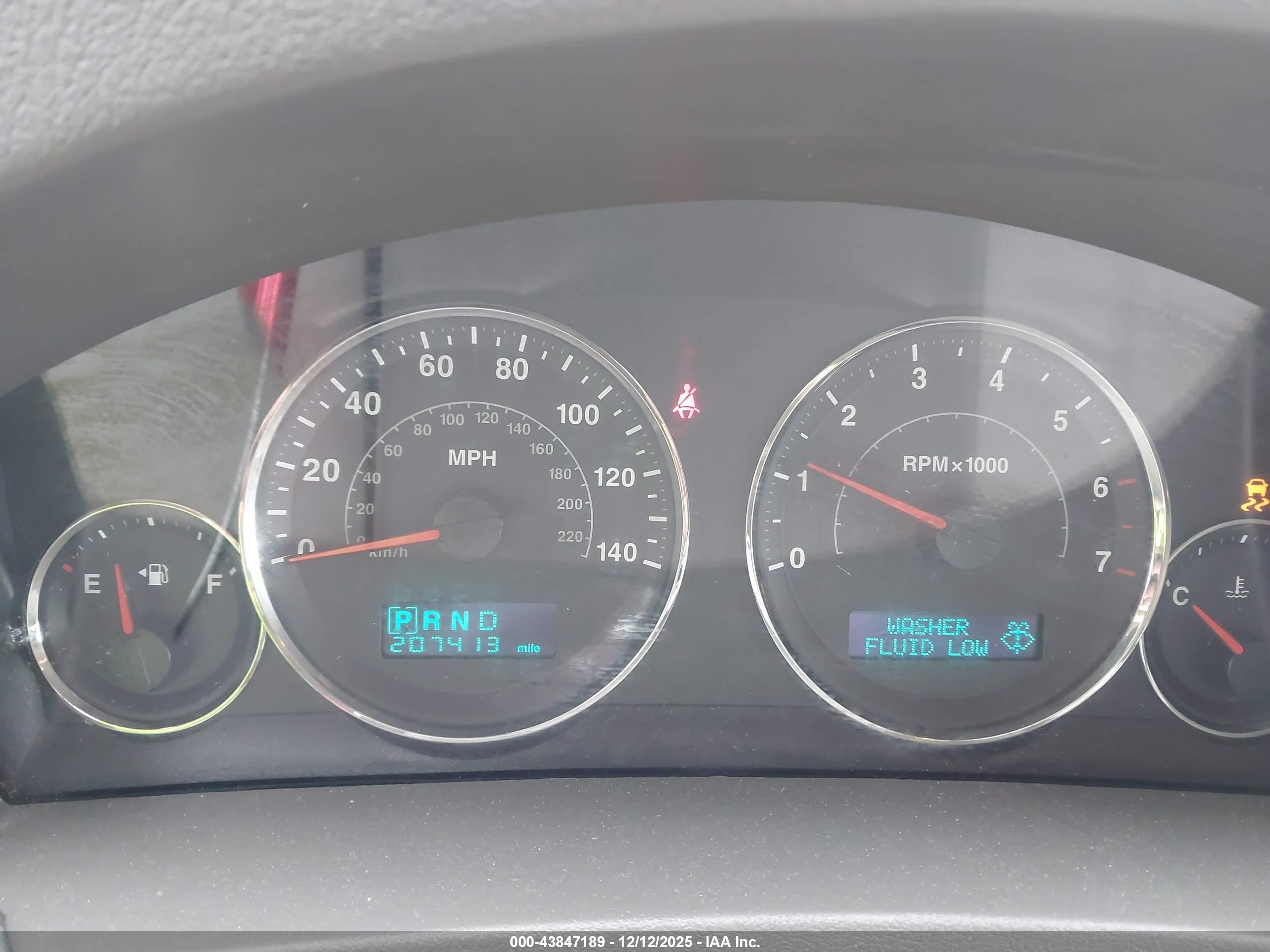 JEEP GRAND image 7