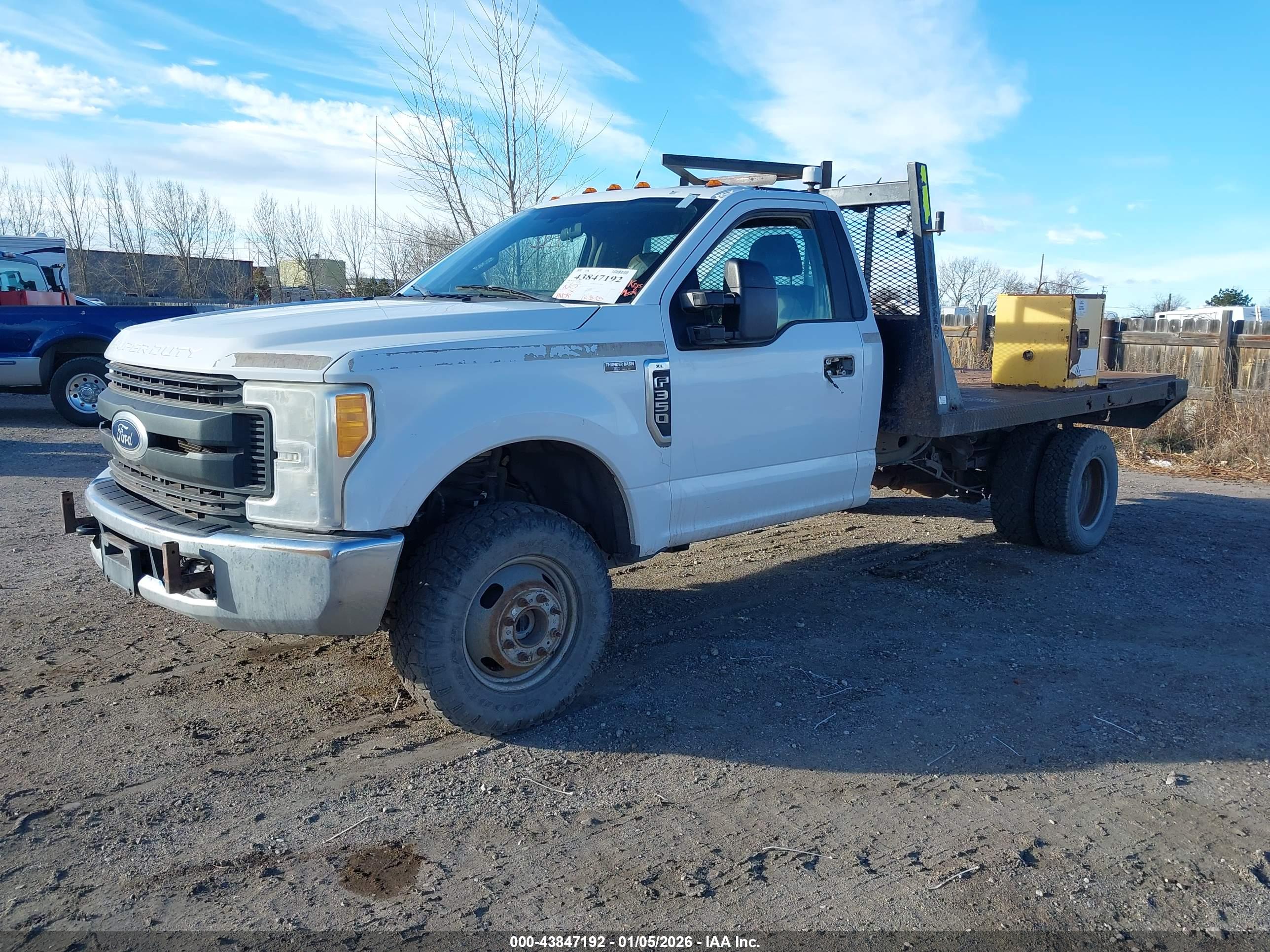 FORD F-350 image 2