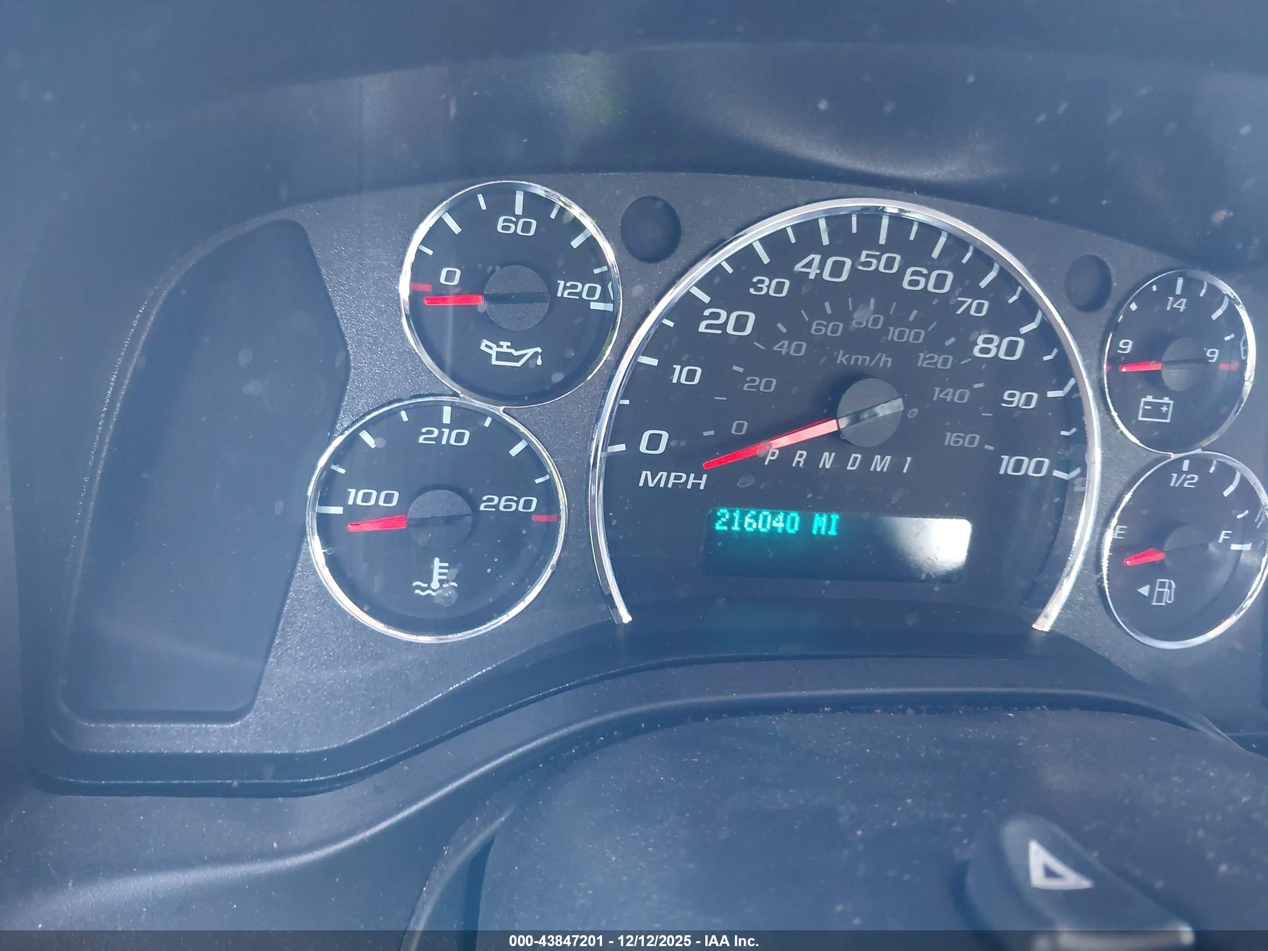 CHEVROLET EXPRESS image 7