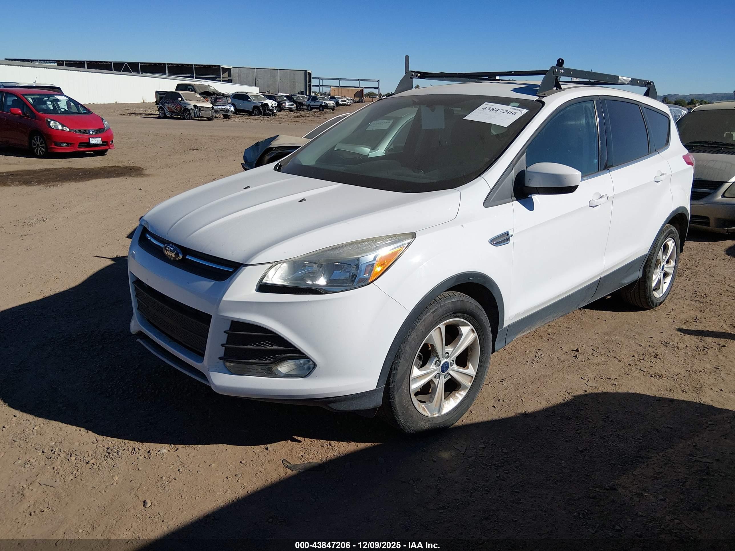 FORD ESCAPE image 2