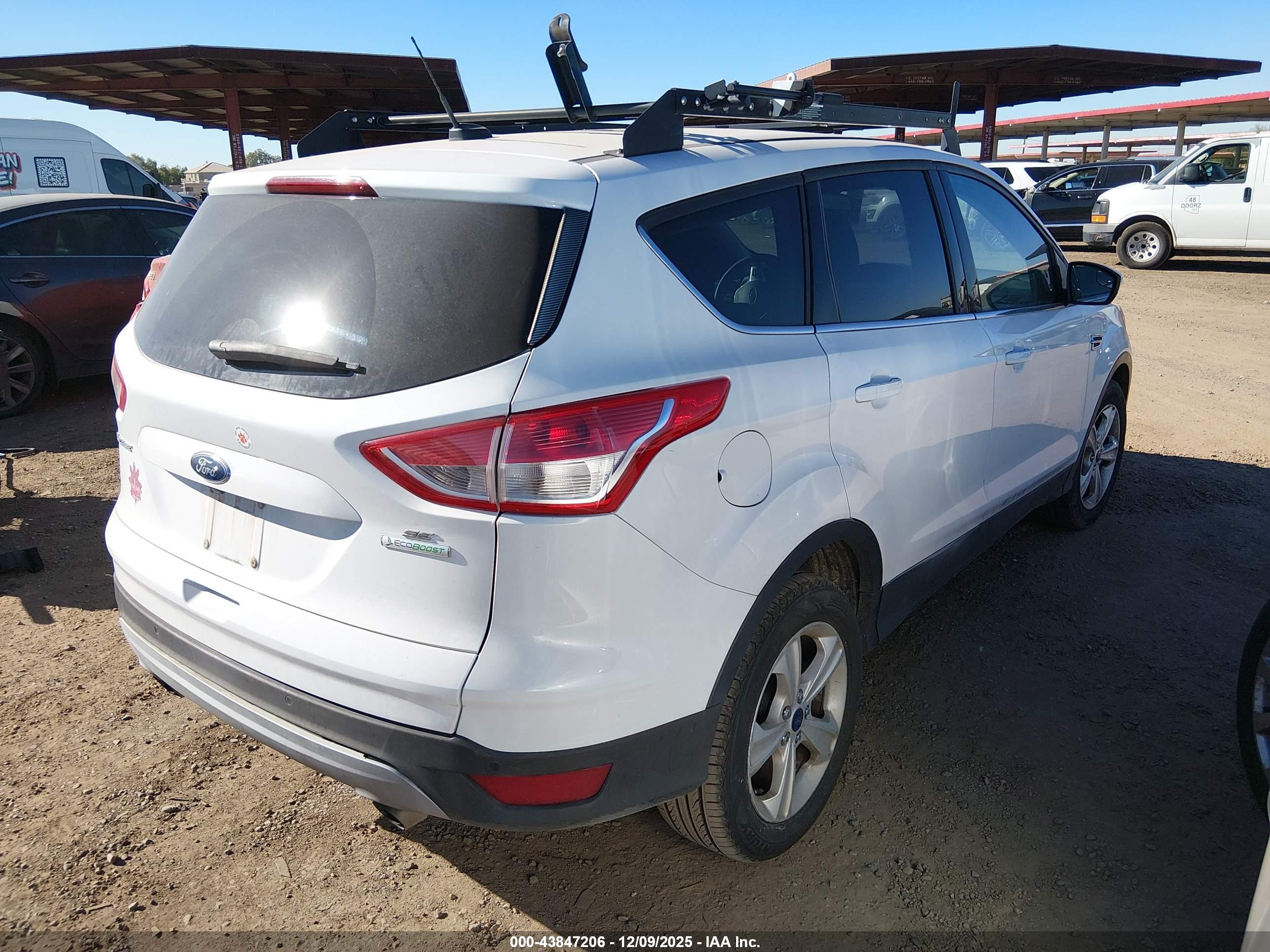 FORD ESCAPE image 4