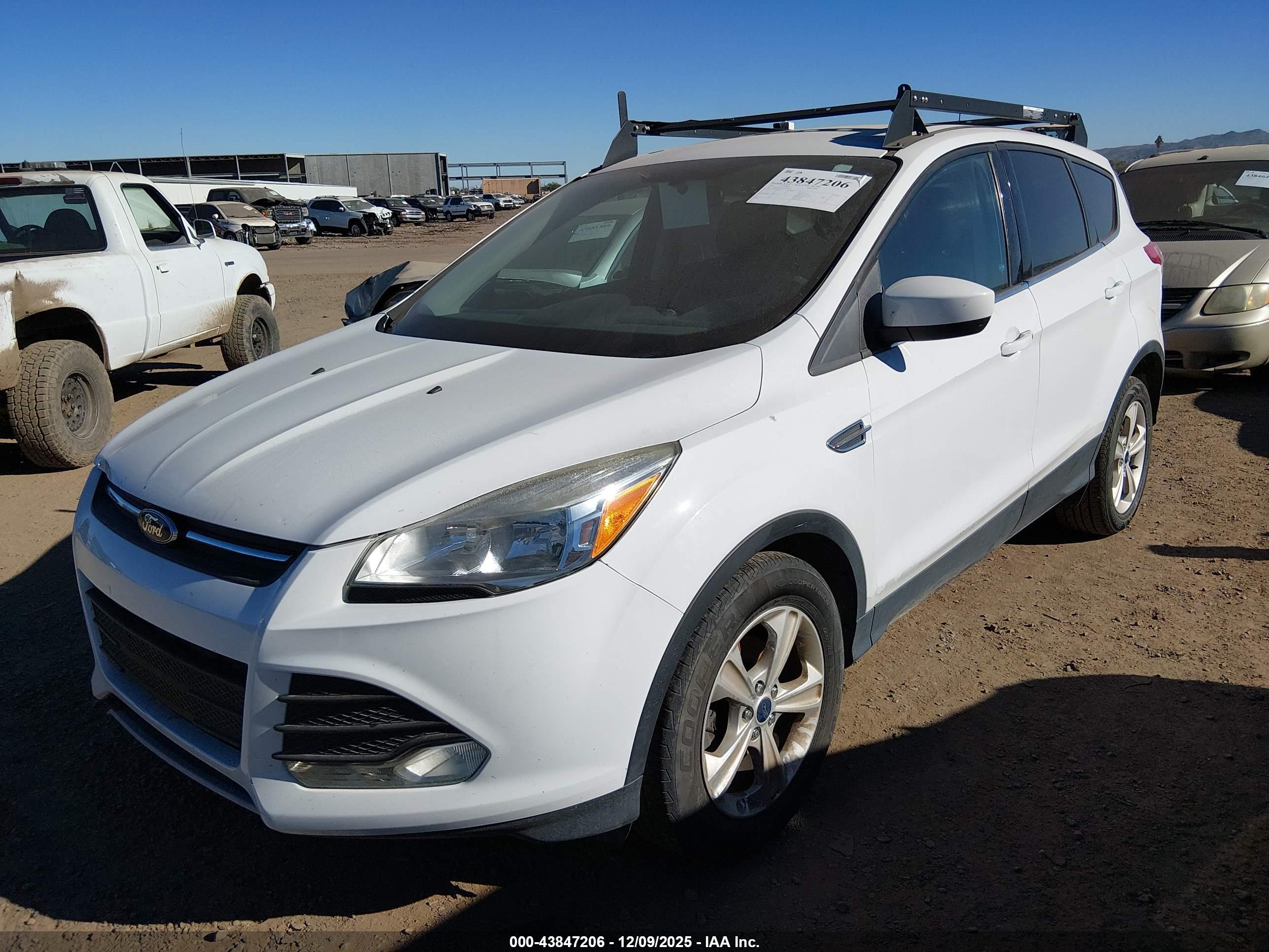 FORD ESCAPE image 6