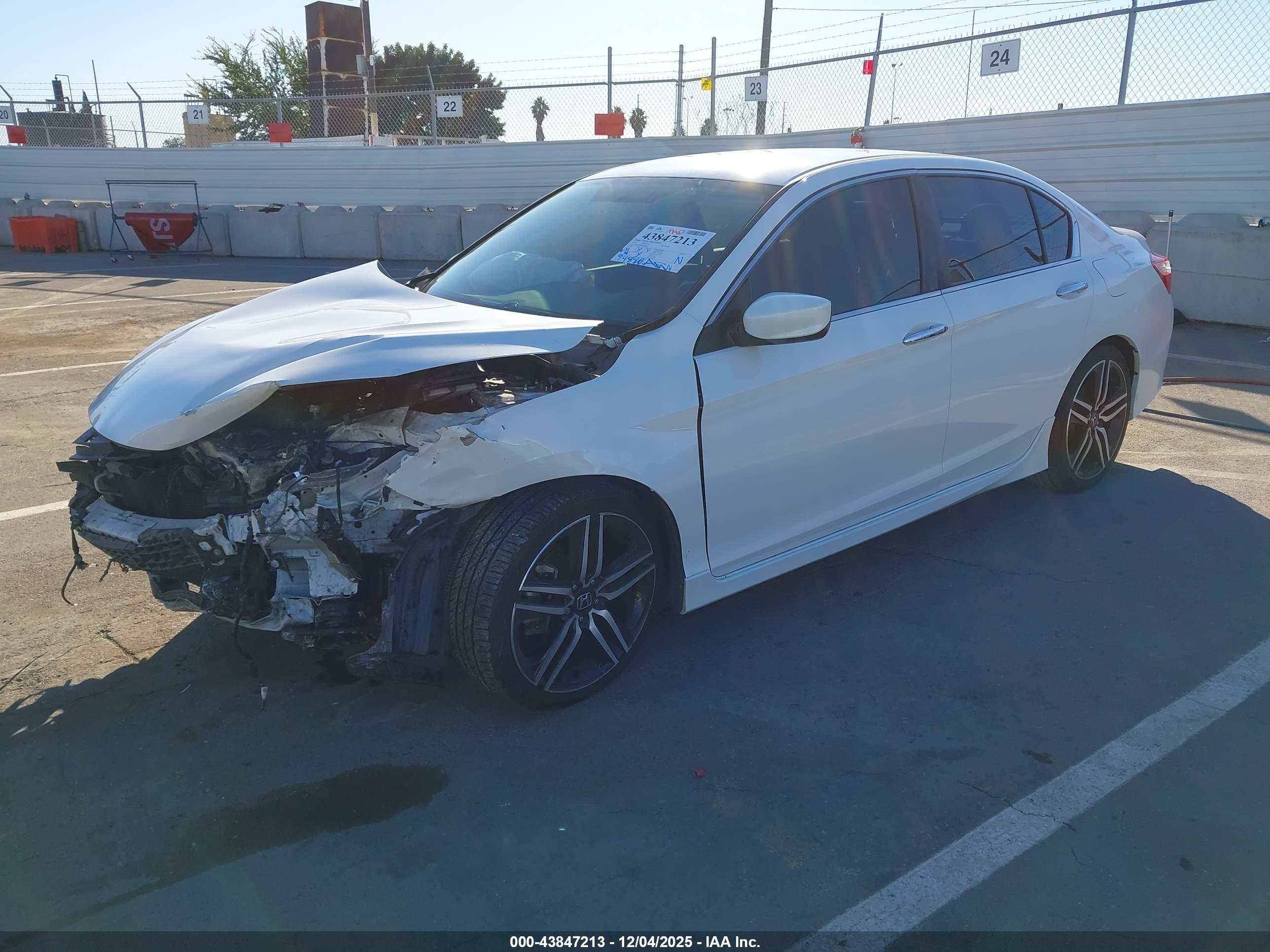 HONDA ACCORD image 2