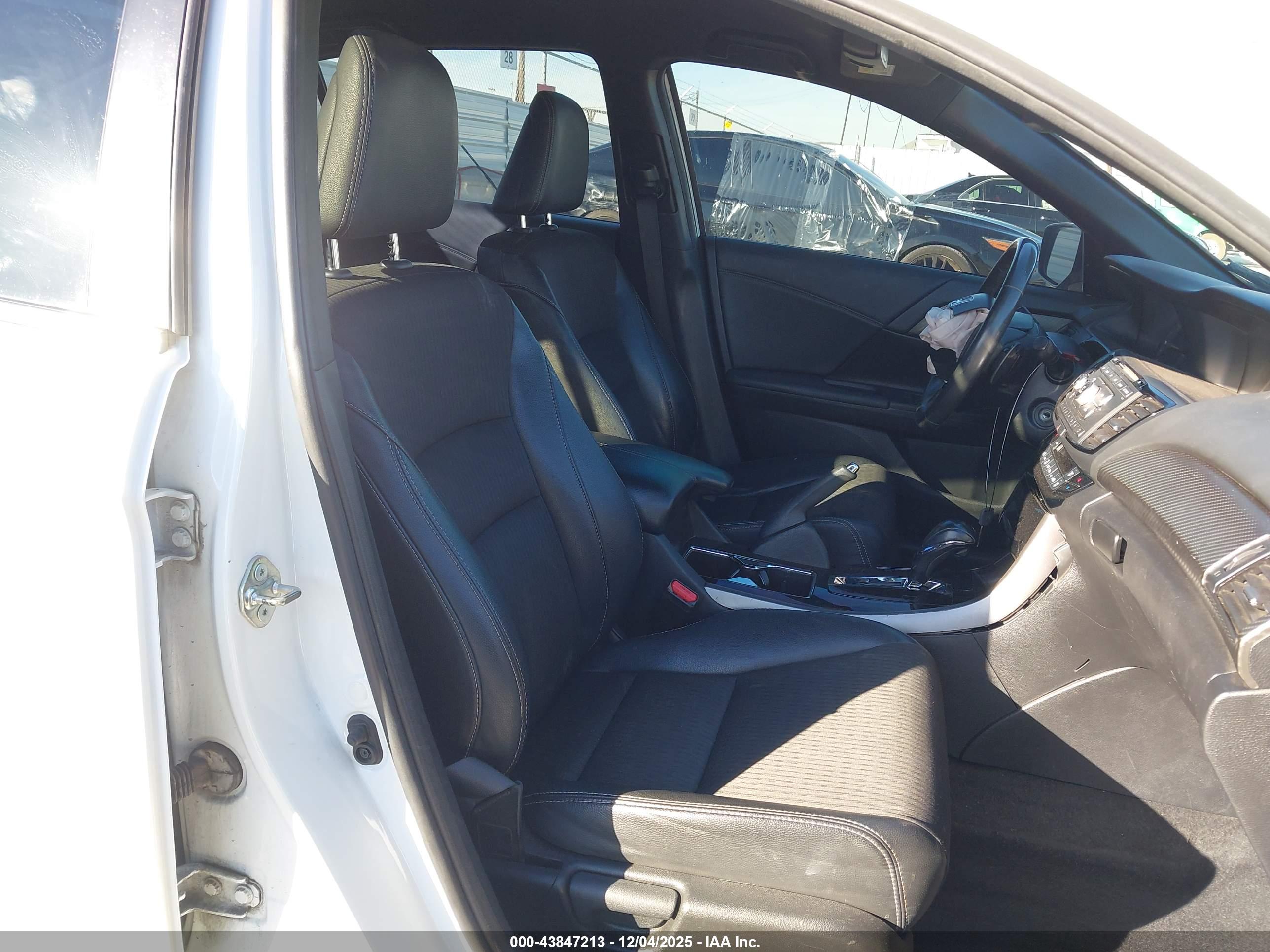 HONDA ACCORD image 5