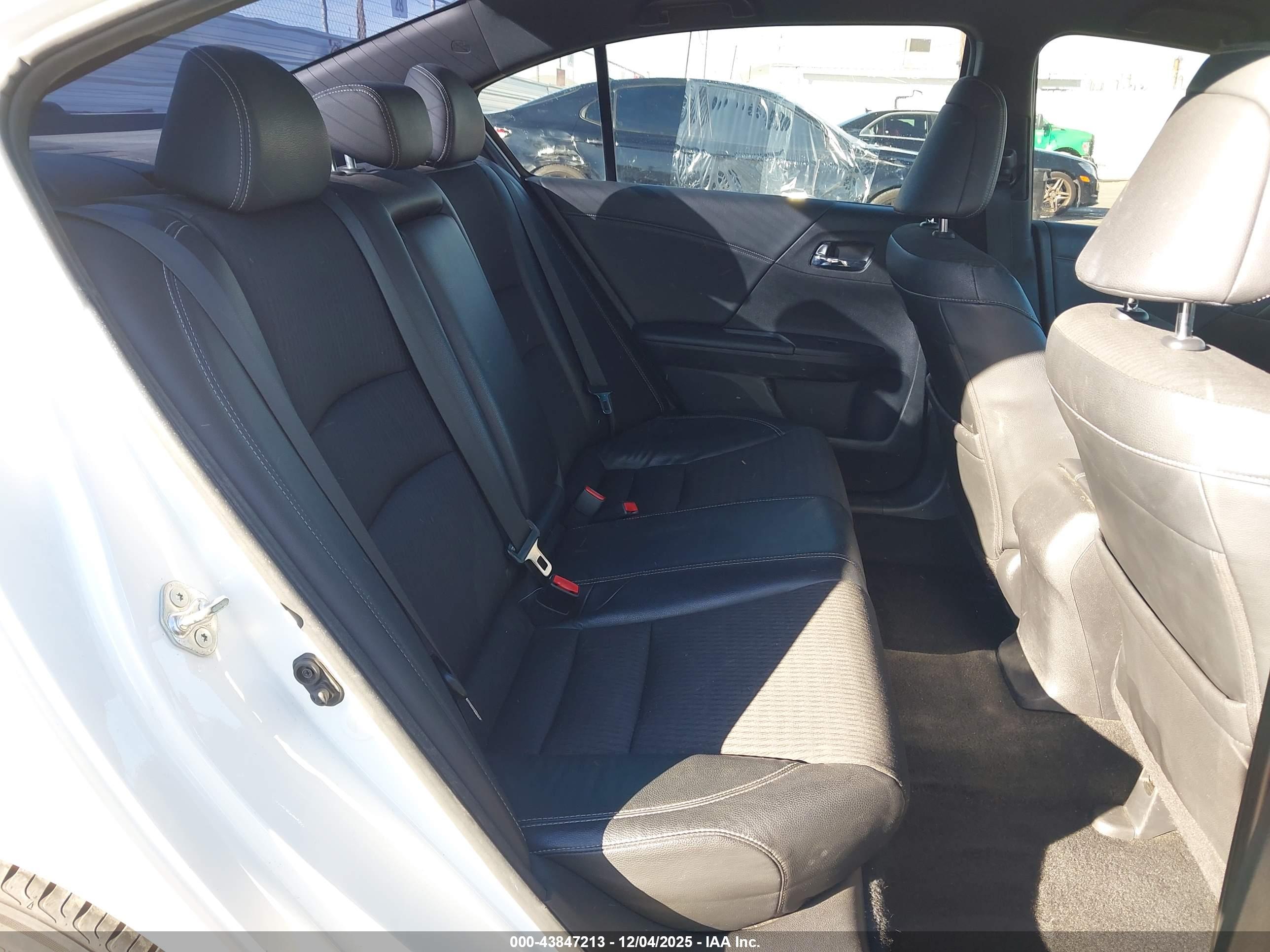 HONDA ACCORD image 8