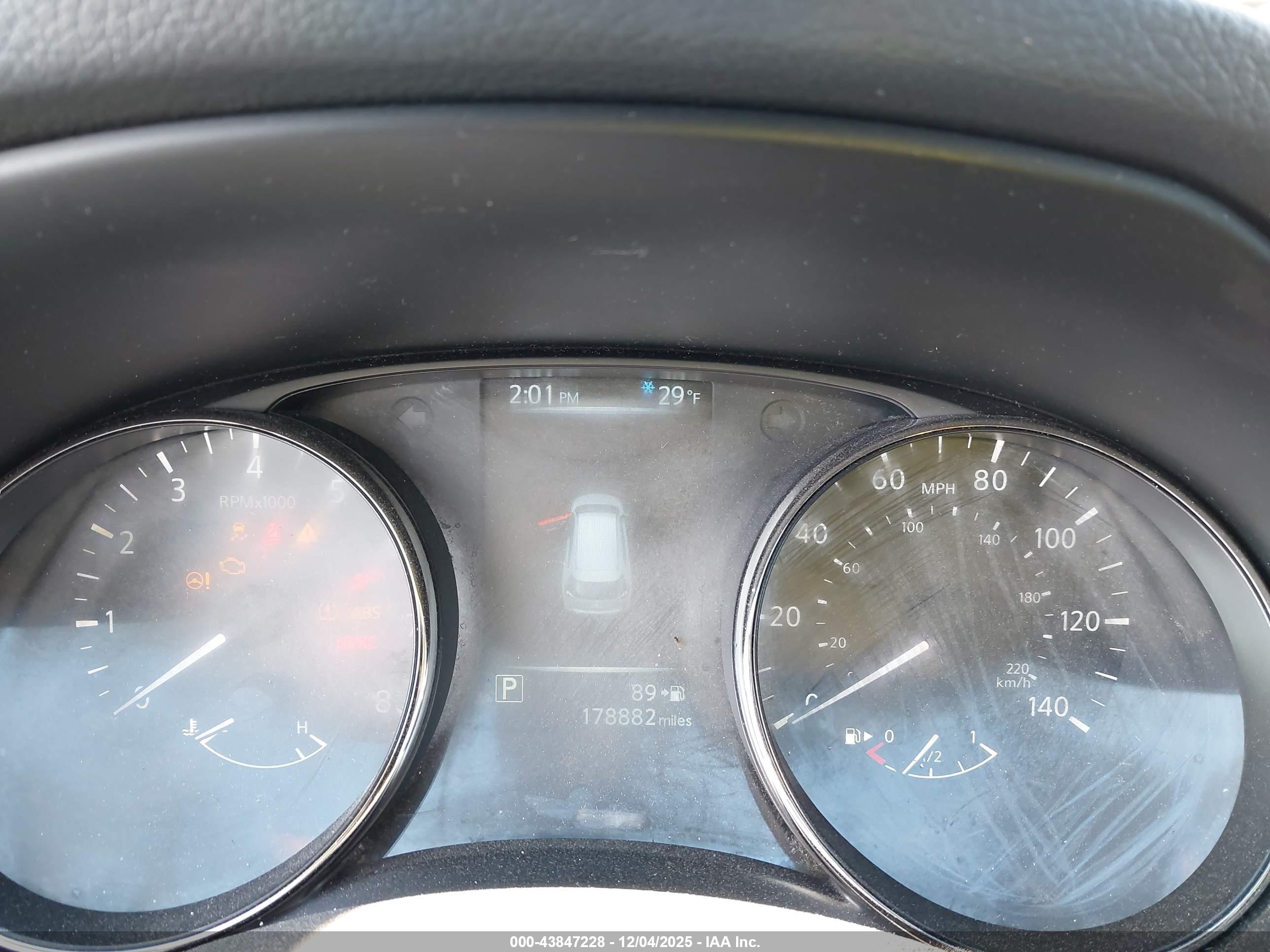 NISSAN ROGUE image 7