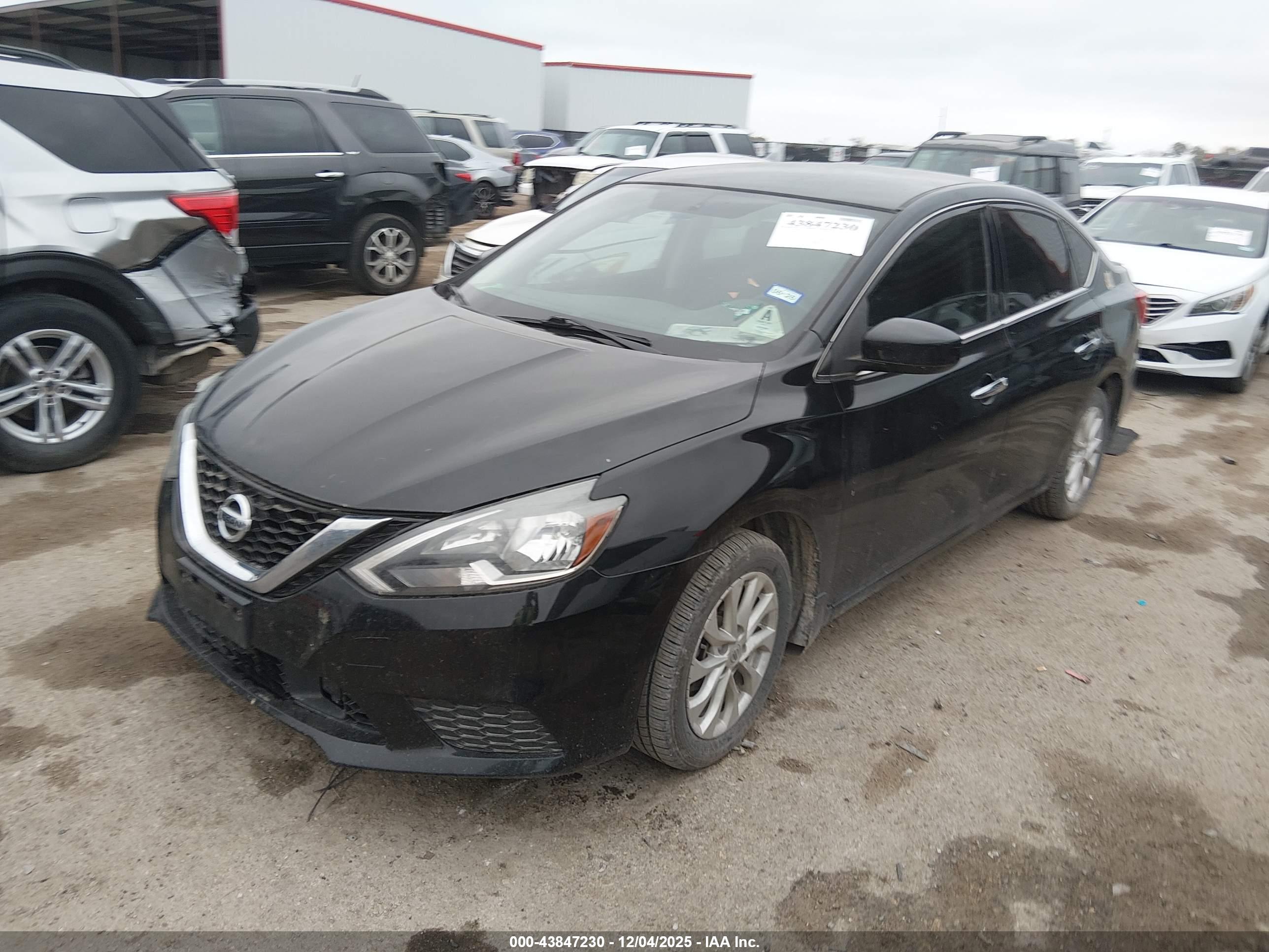 NISSAN SENTRA image 2