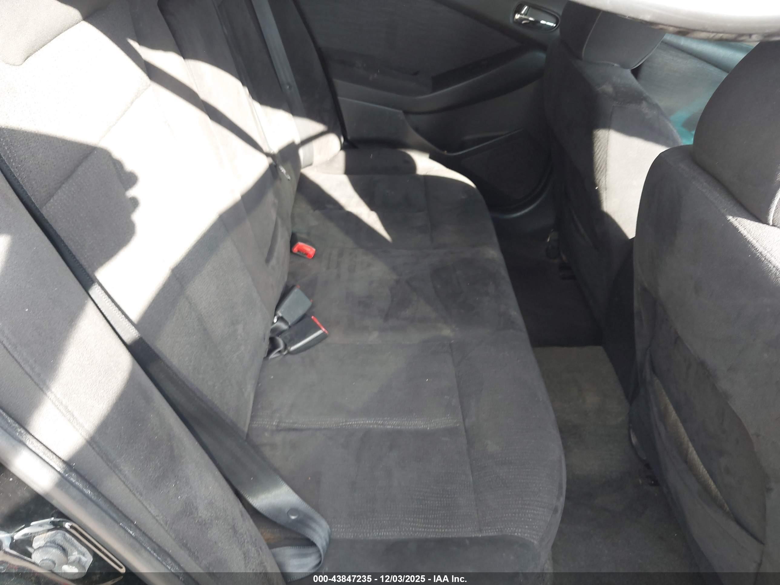 NISSAN ALTIMA image 8