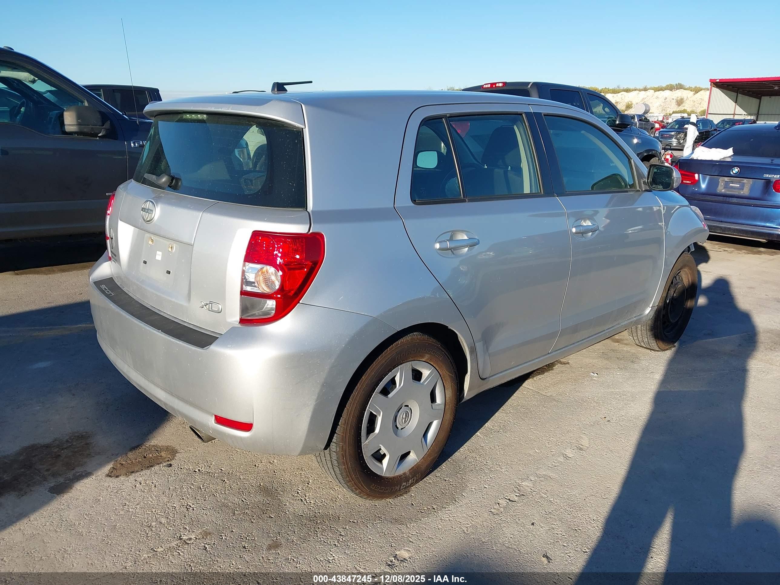SCION XD image 4