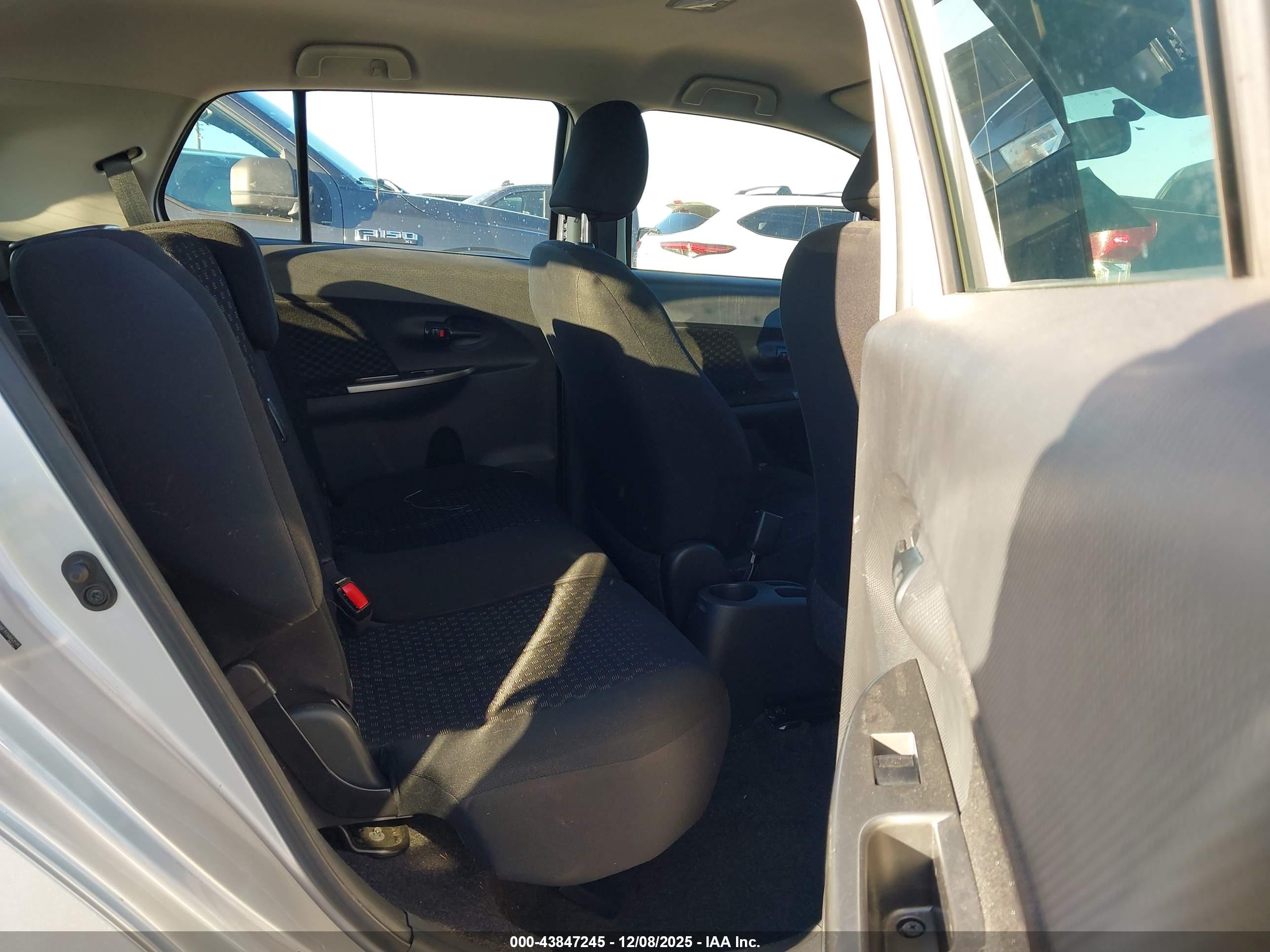 SCION XD image 8