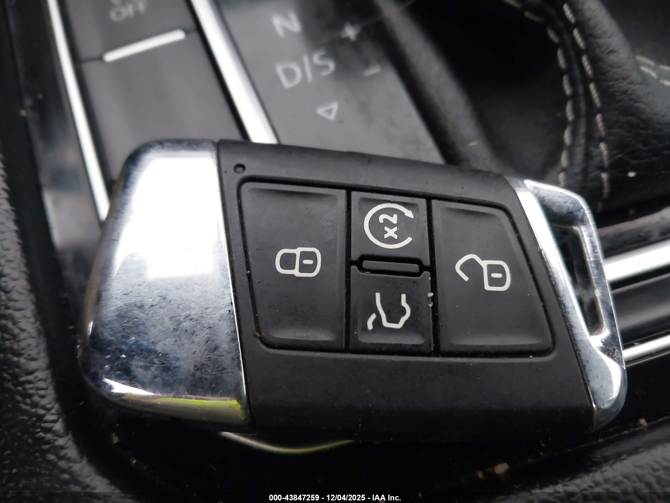 VOLKSWAGEN ARTEON image 11