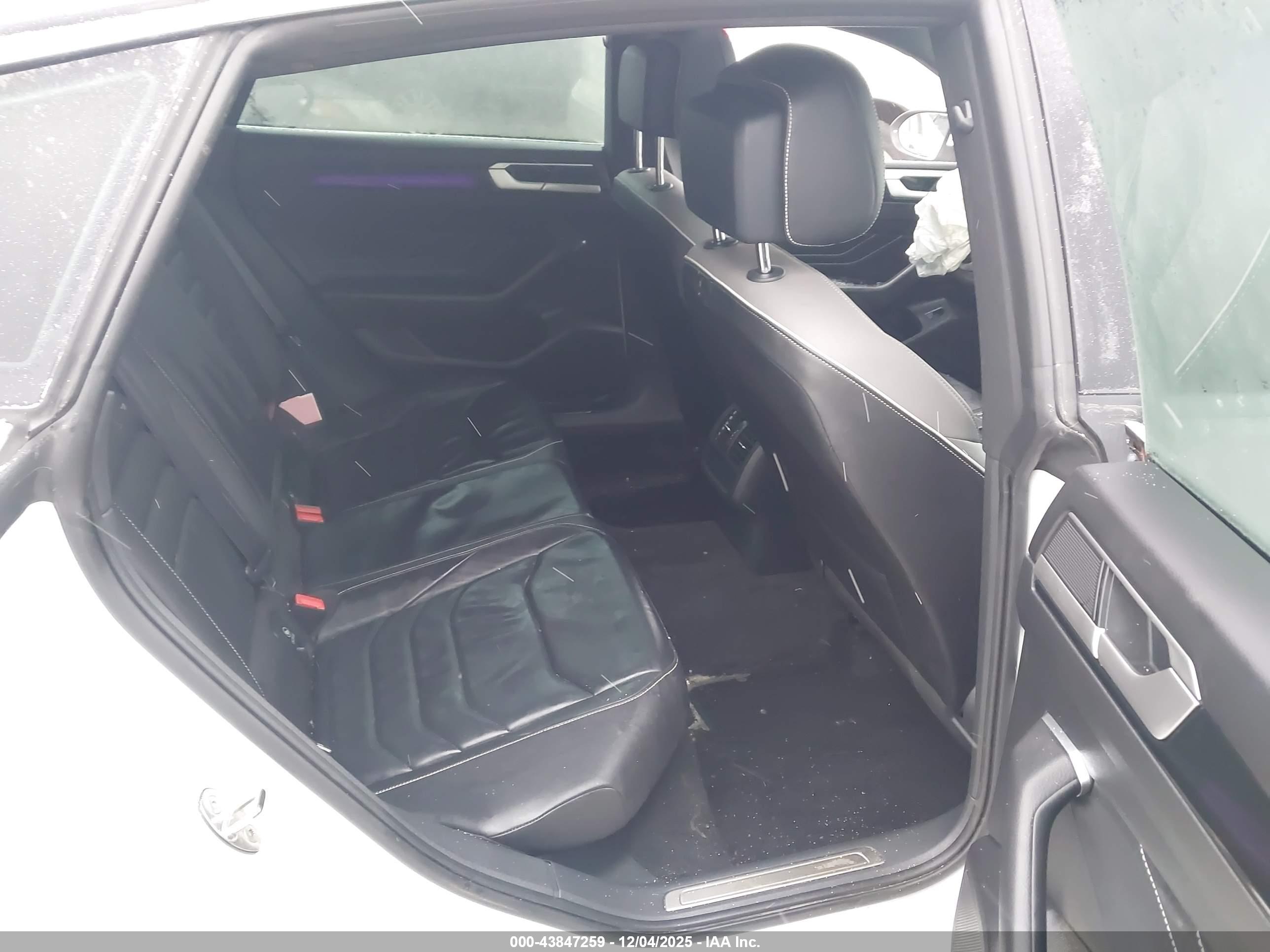 VOLKSWAGEN ARTEON image 8