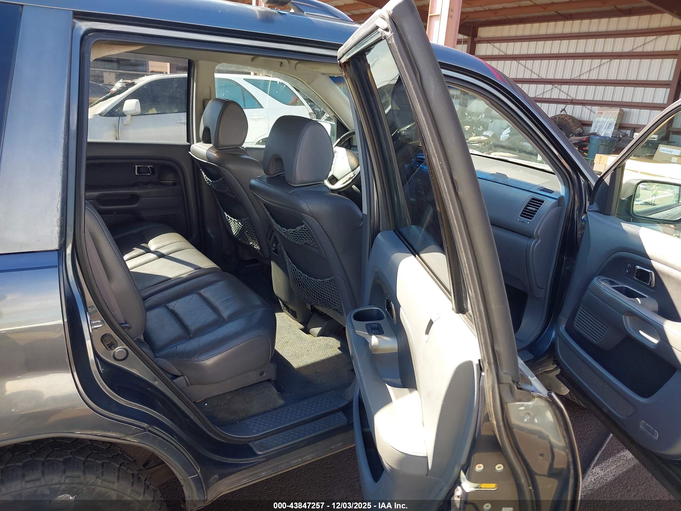 HONDA PILOT image 8