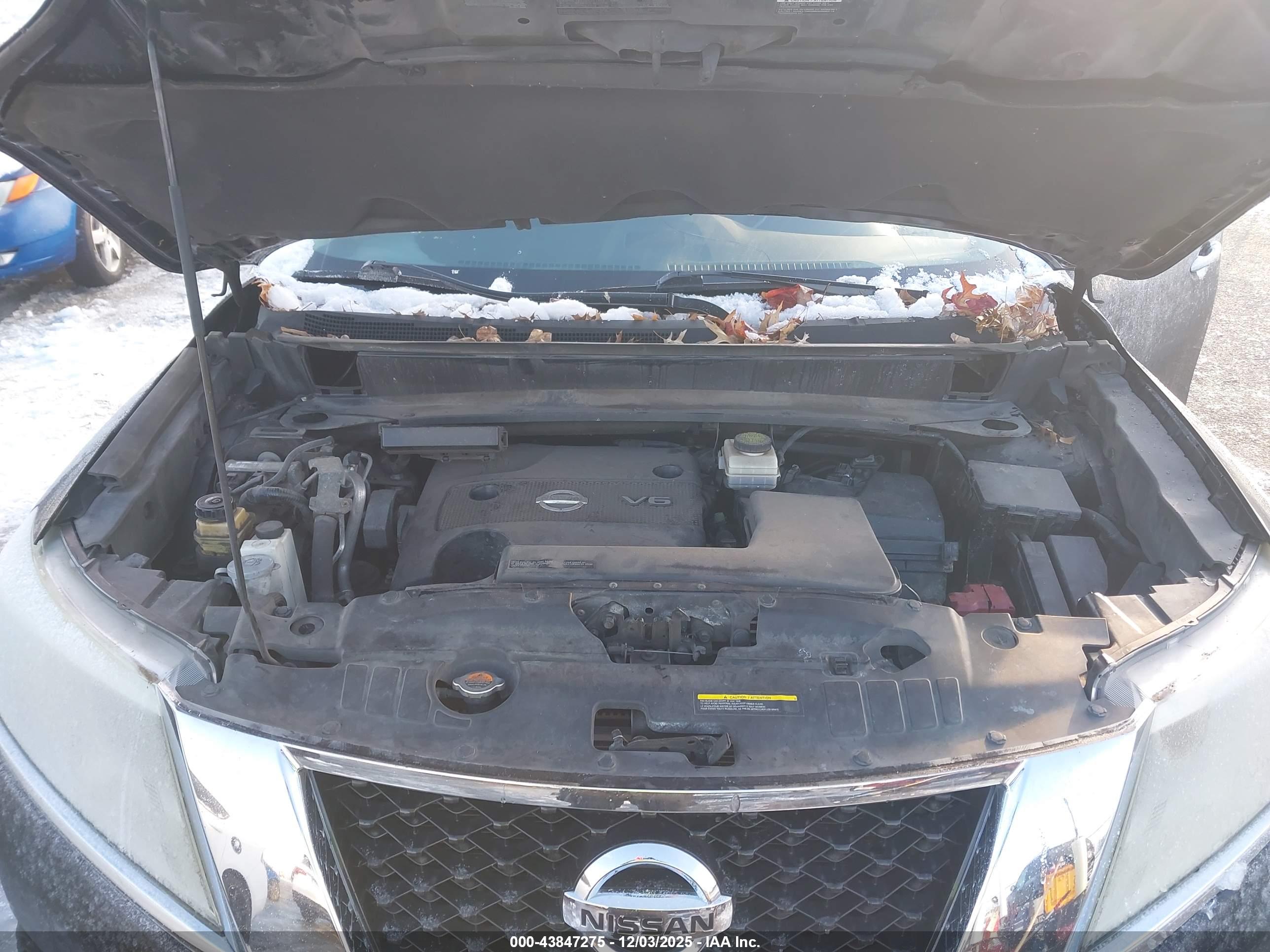 NISSAN PATHFINDER image 10