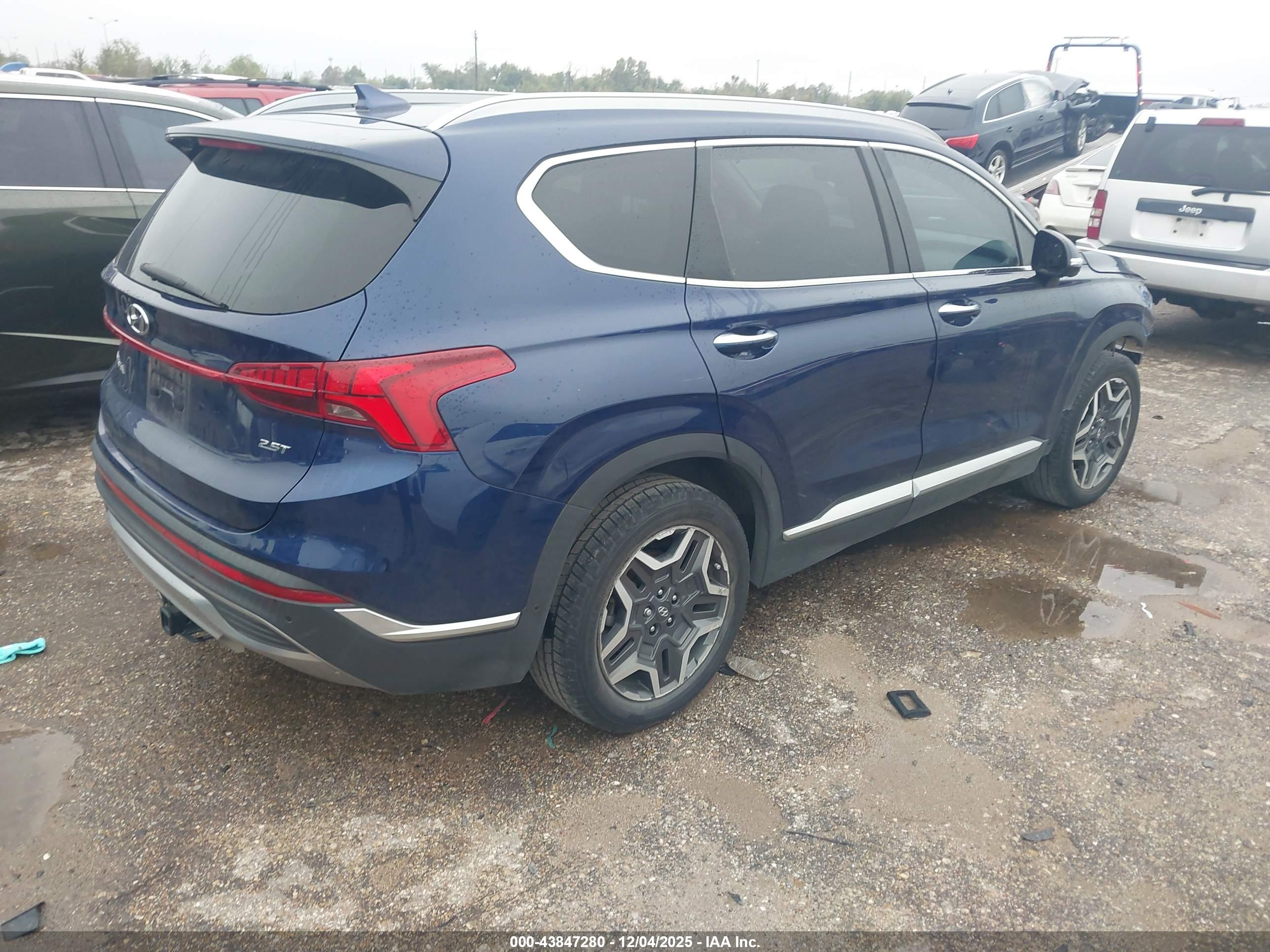 HYUNDAI SANTA image 4