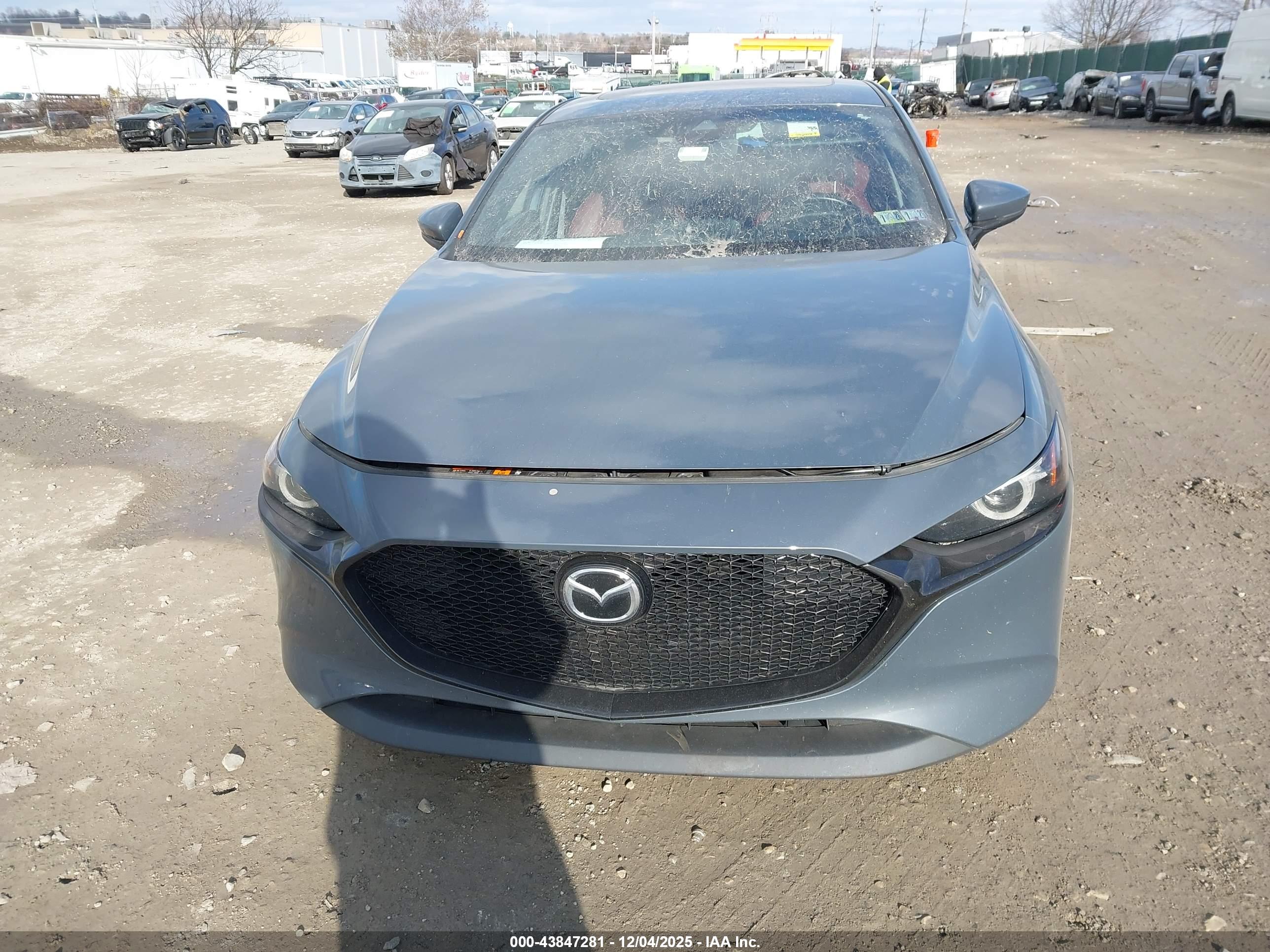 MAZDA MAZDA3 image 6
