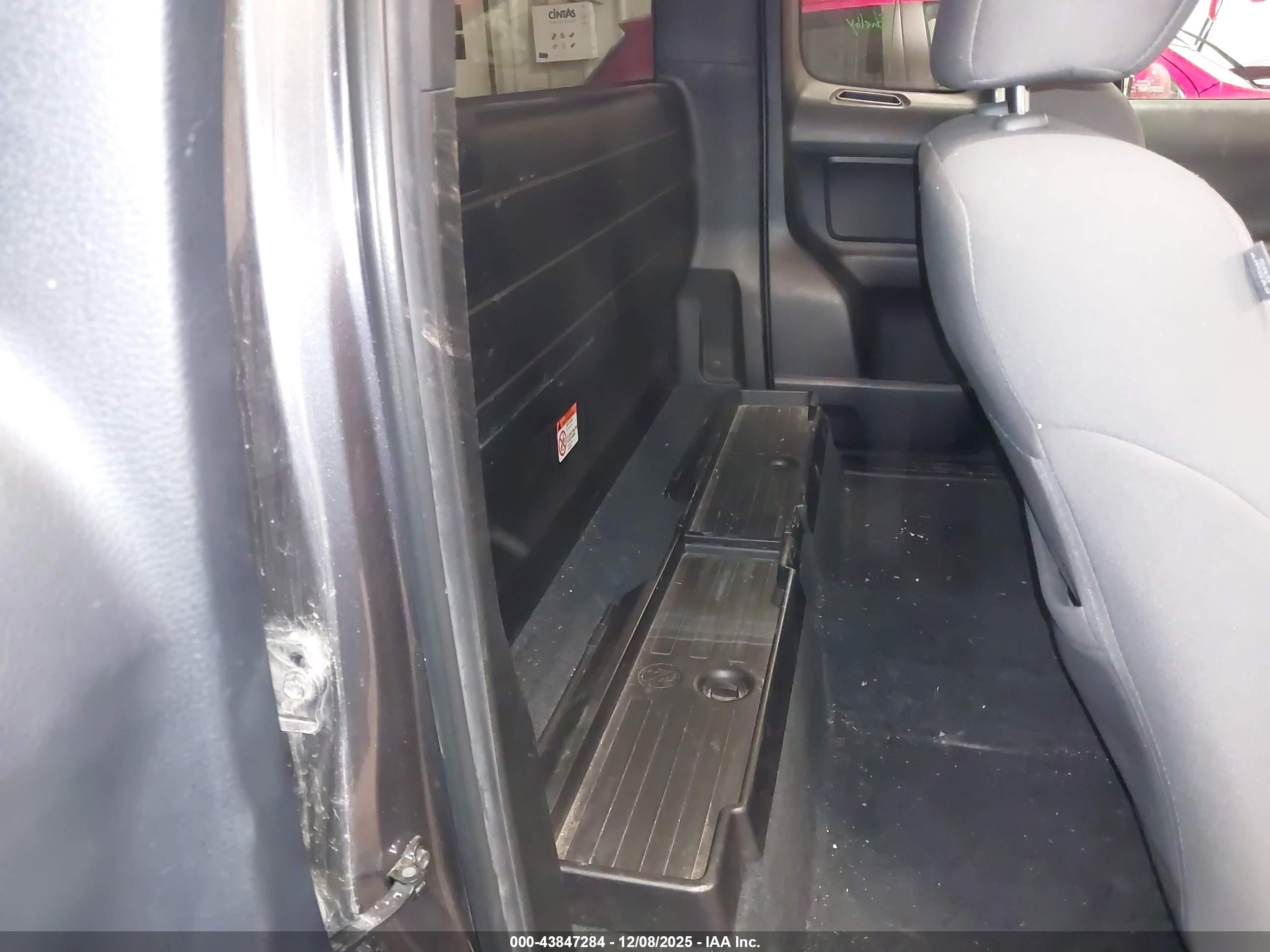 TOYOTA TACOMA image 8