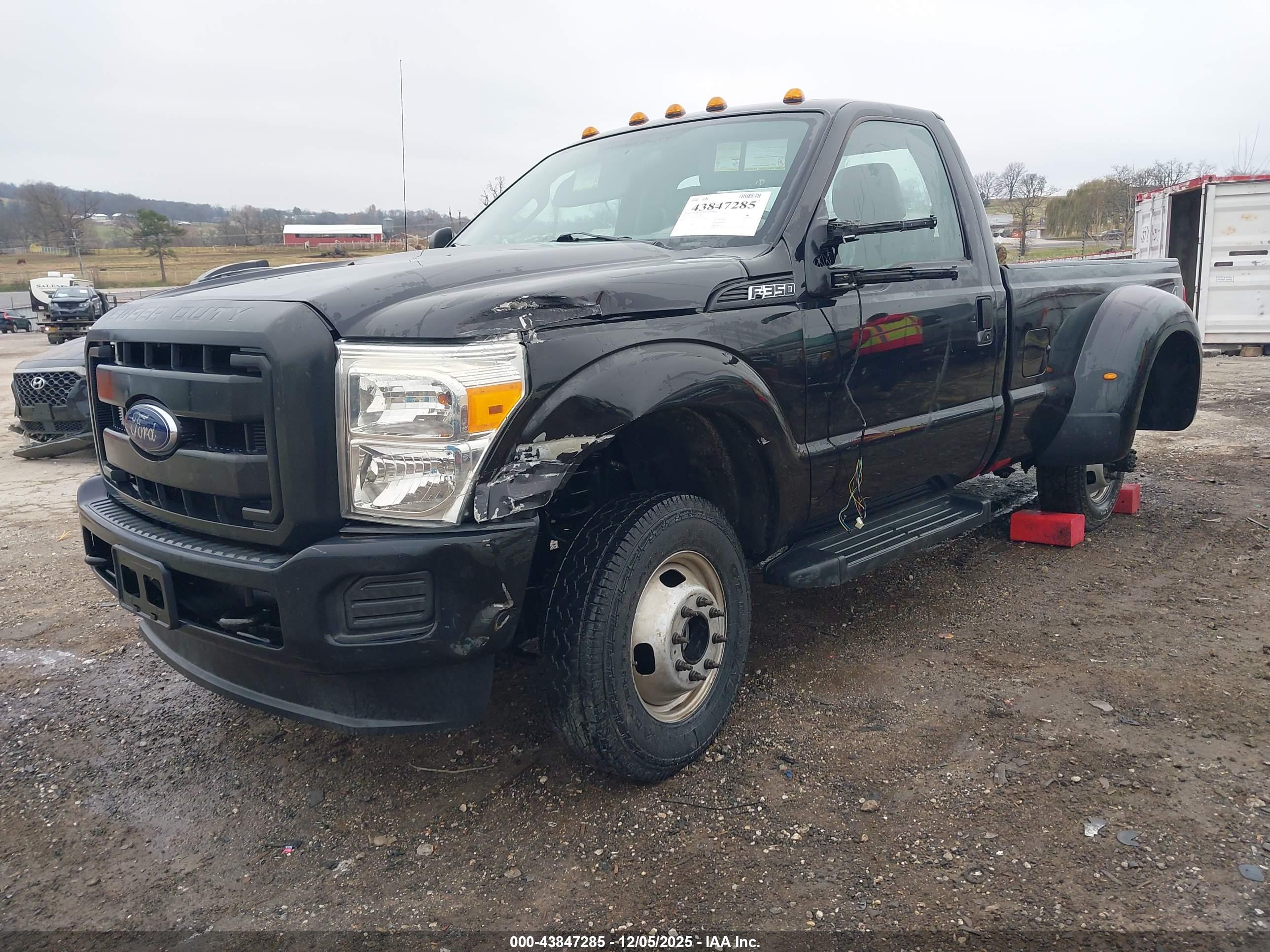 FORD F-350 image 2