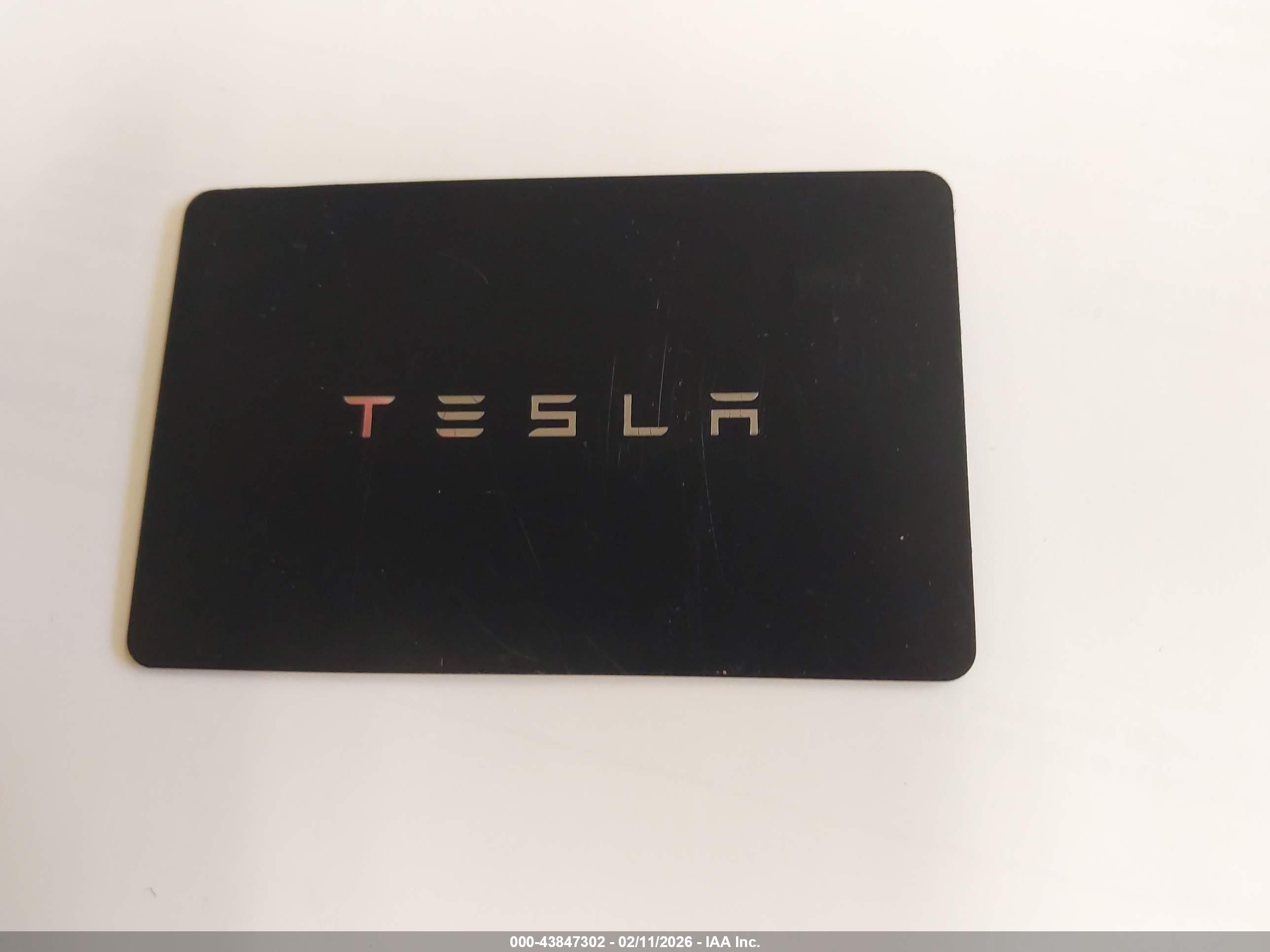 TESLA MODEL image 11