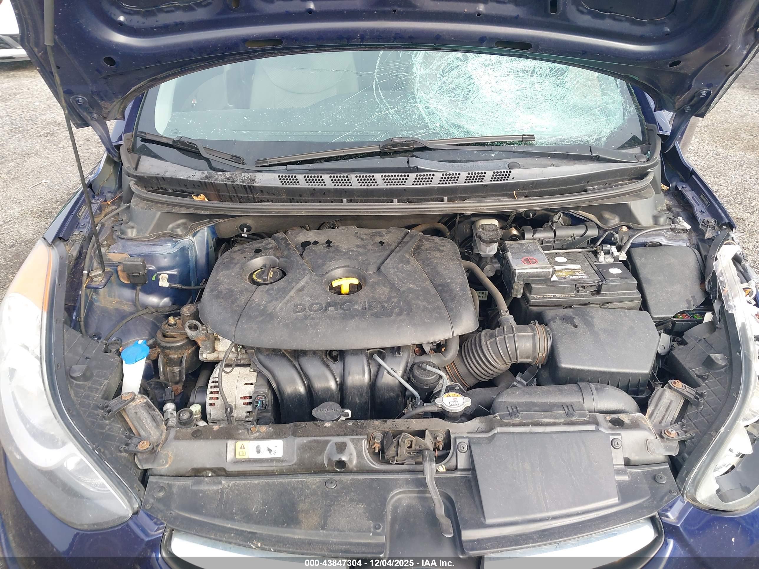 HYUNDAI ELANTRA image 10